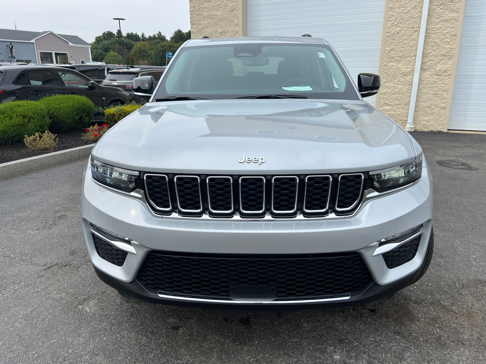 2023 Jeep Grand Cherokee Limited 3