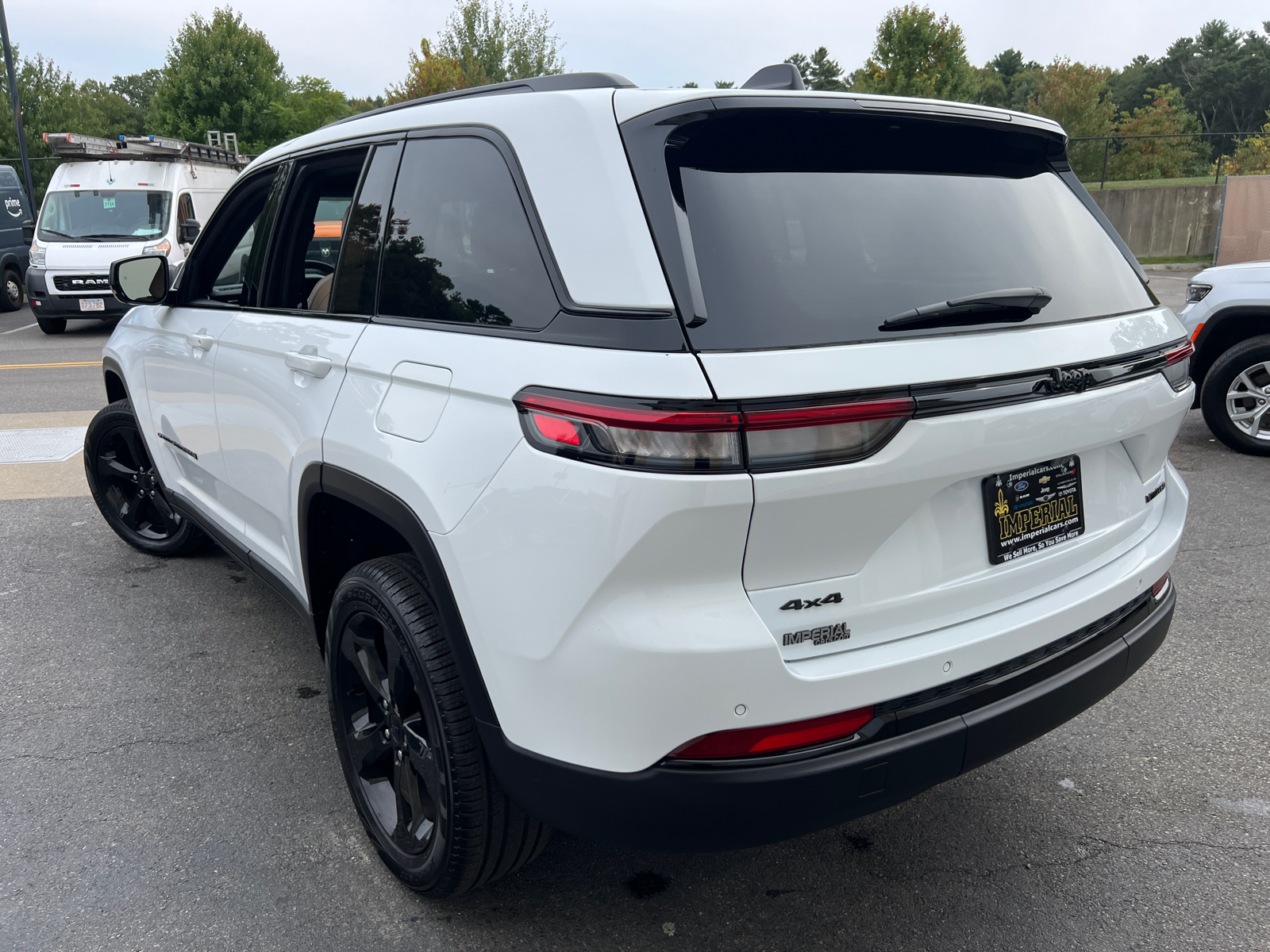 2023 Jeep Grand Cherokee Limited 7