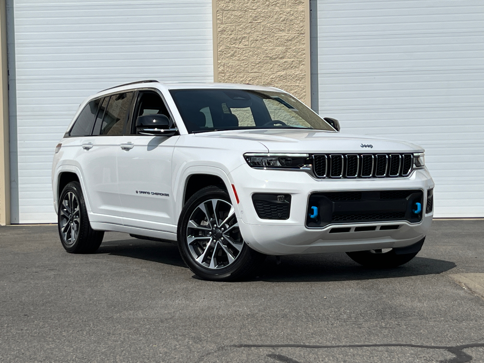 2023 Jeep Grand Cherokee Overland 4xe 1