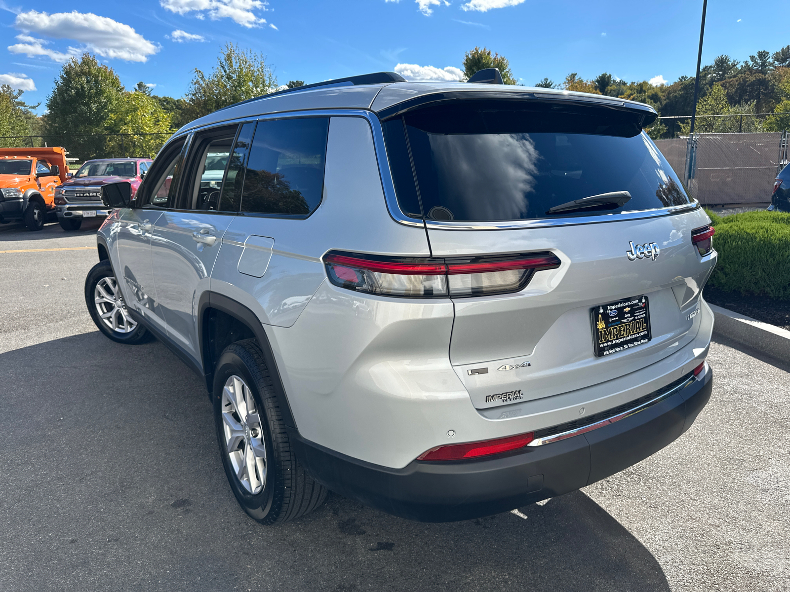 2023 Jeep Grand Cherokee L Limited 7