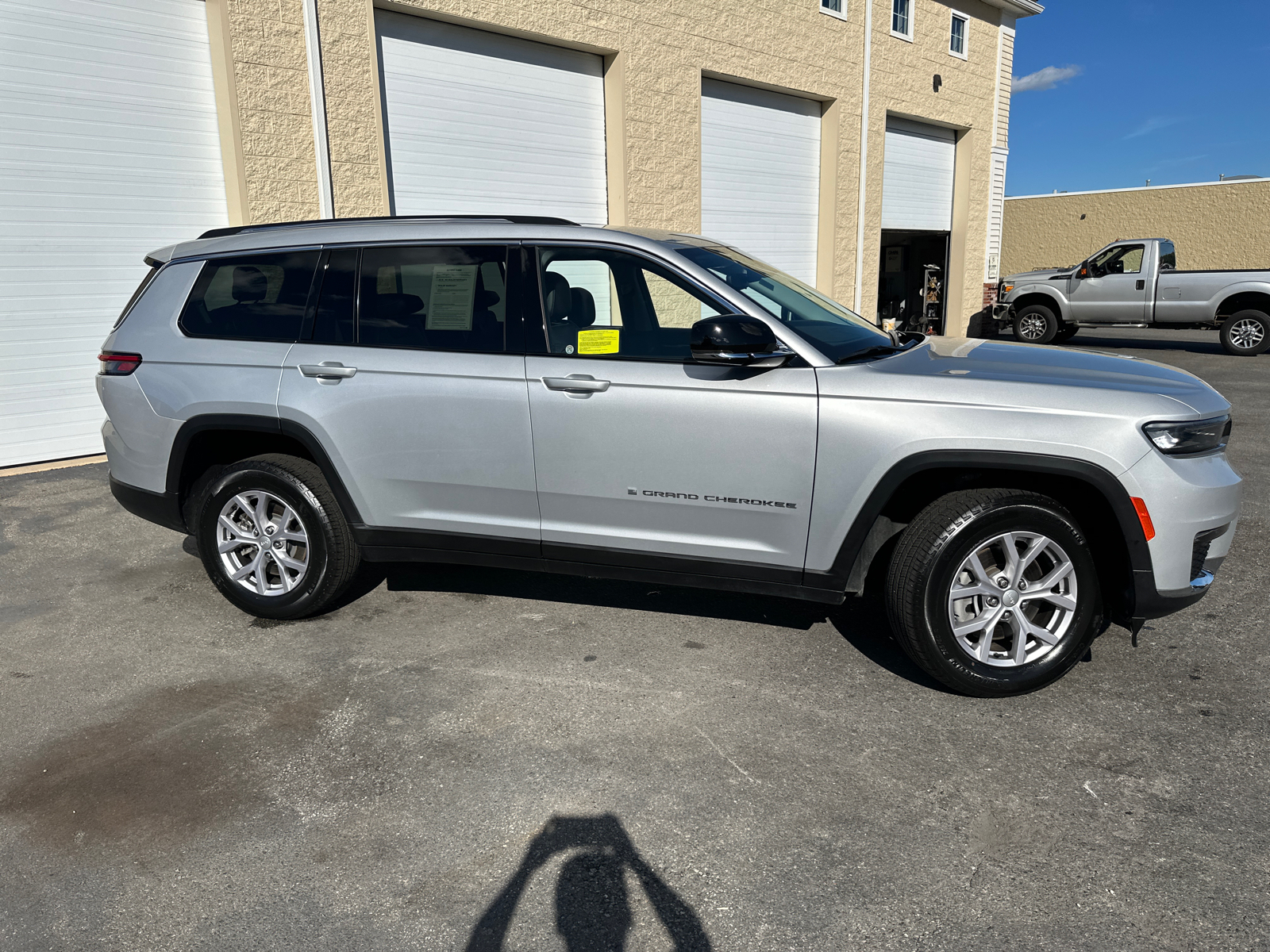 2023 Jeep Grand Cherokee L Limited 11