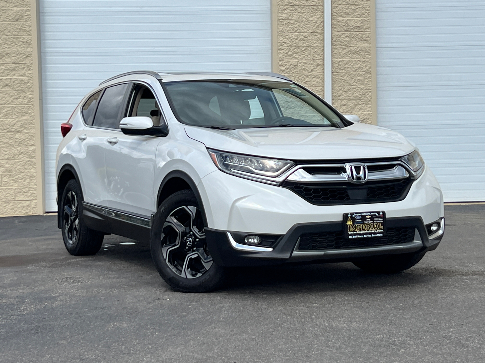 2019 Honda CR-V Touring 1