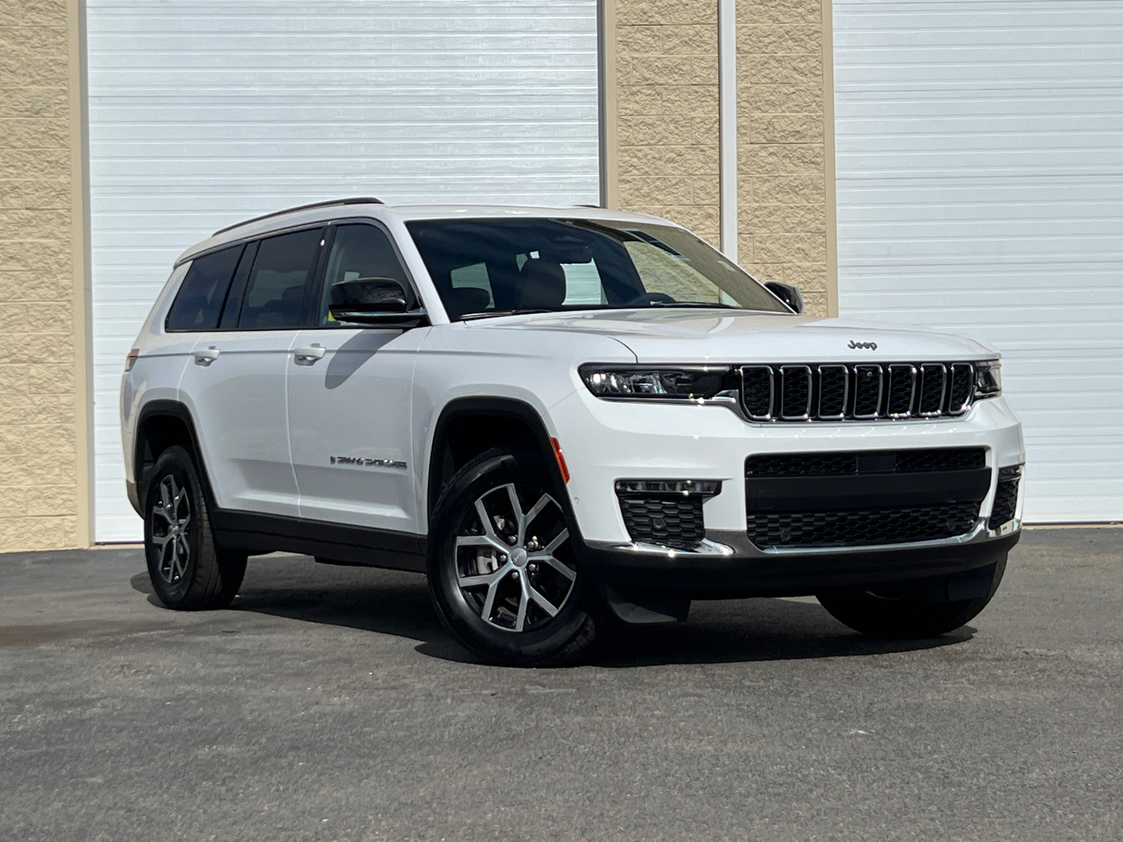 2023 Jeep Grand Cherokee L Limited 2