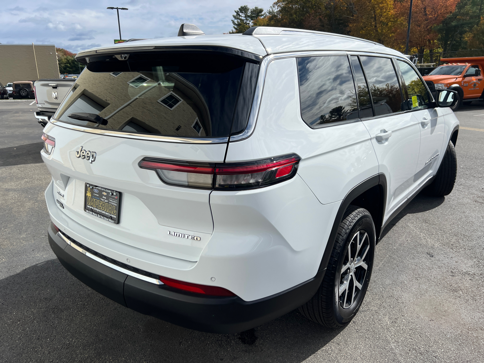 2023 Jeep Grand Cherokee L Limited 10