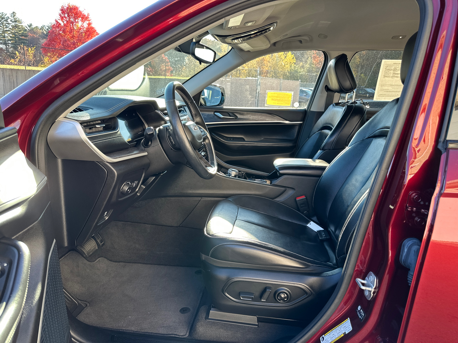 2021 Jeep Grand Cherokee L Limited 32