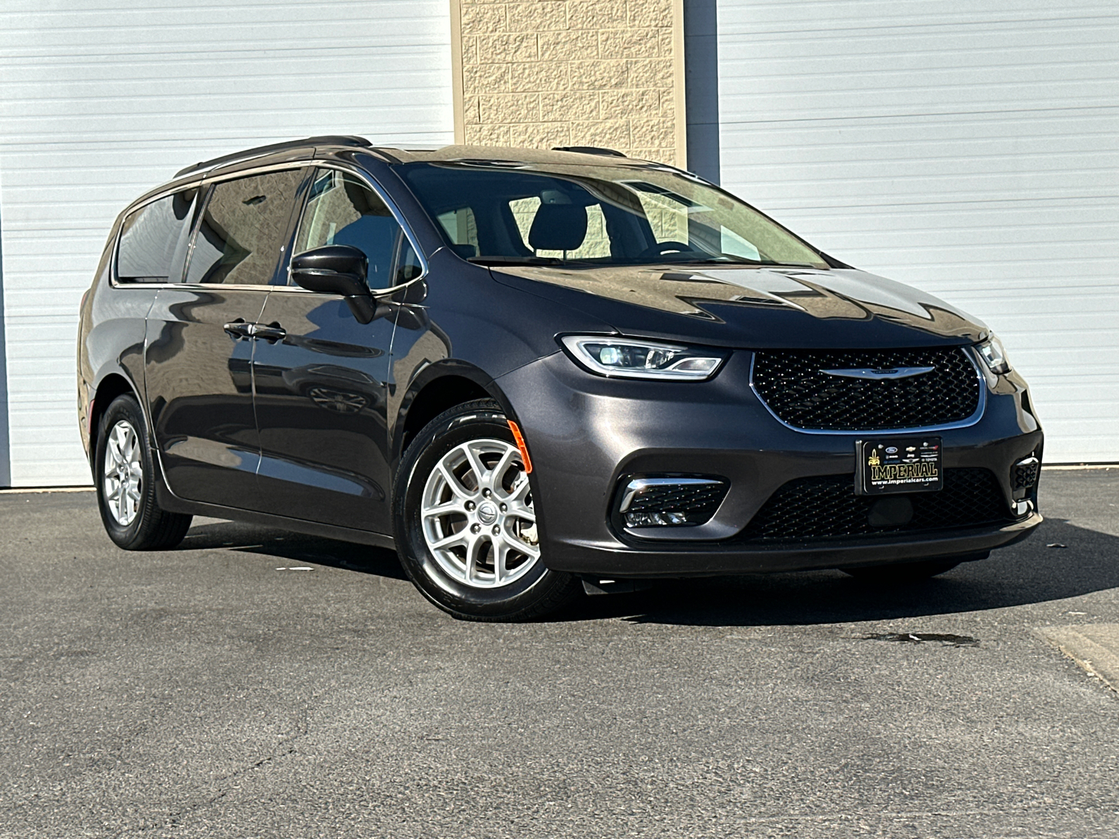 2022 Chrysler Pacifica Touring L 1