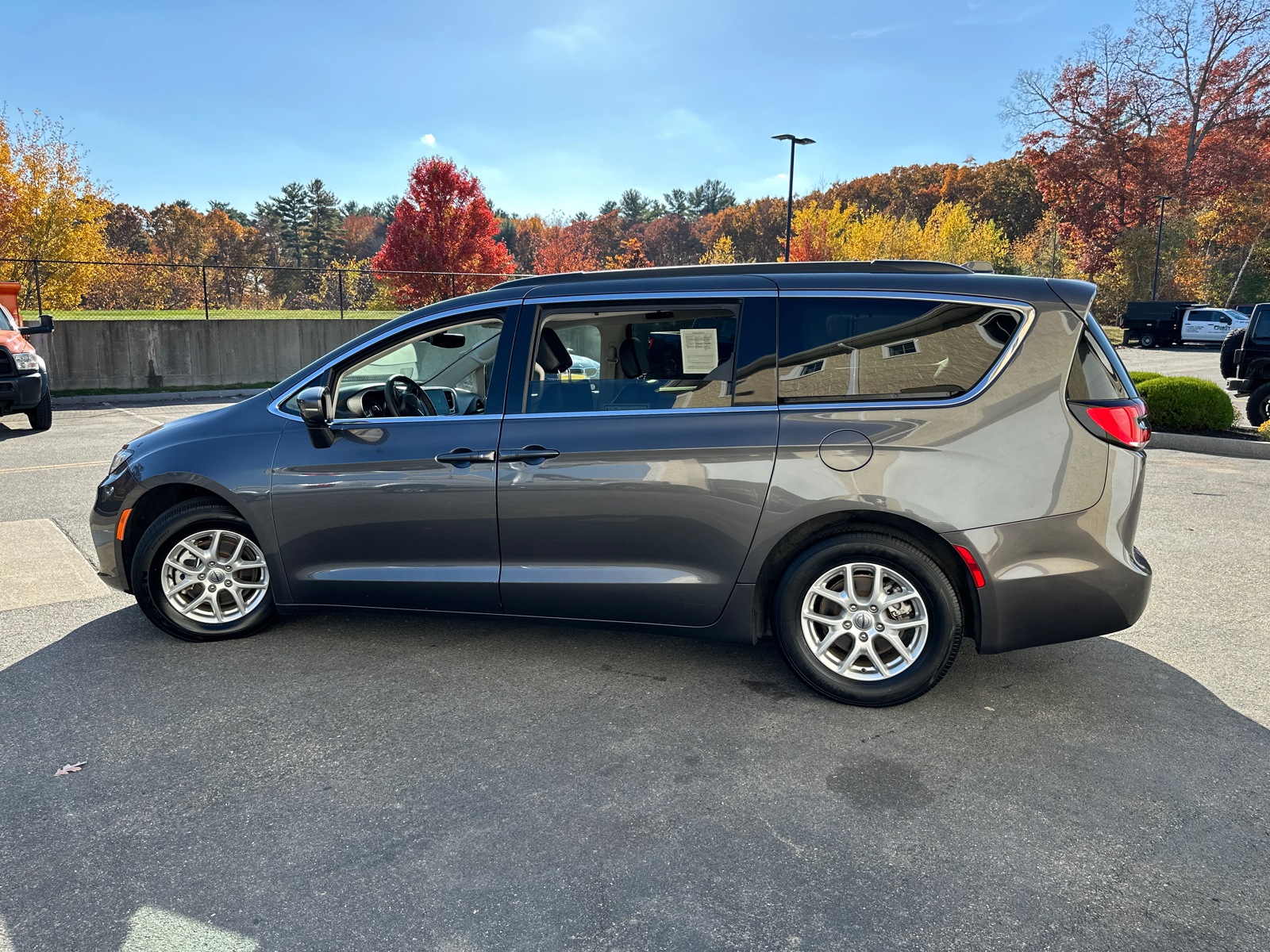 2022 Chrysler Pacifica Touring L 5