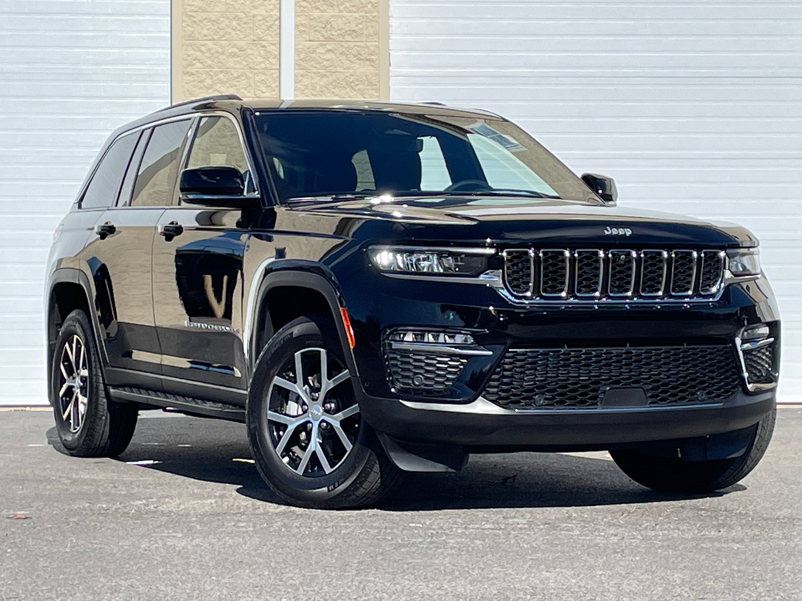 2024 Jeep Grand Cherokee Limited 1