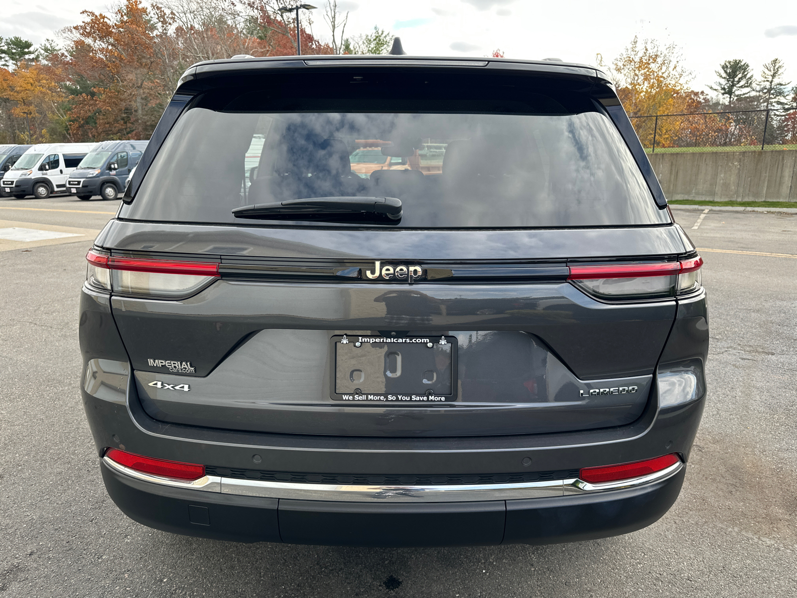 2023 Jeep Grand Cherokee Laredo 8