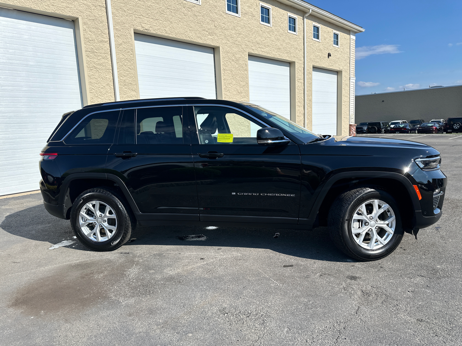 2023 Jeep Grand Cherokee Limited 11