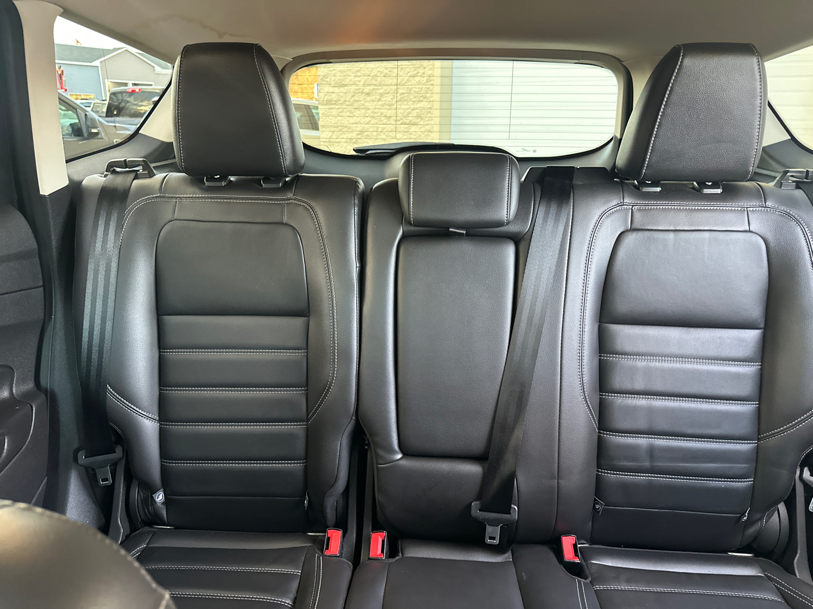 2017 Ford Escape Titanium 34