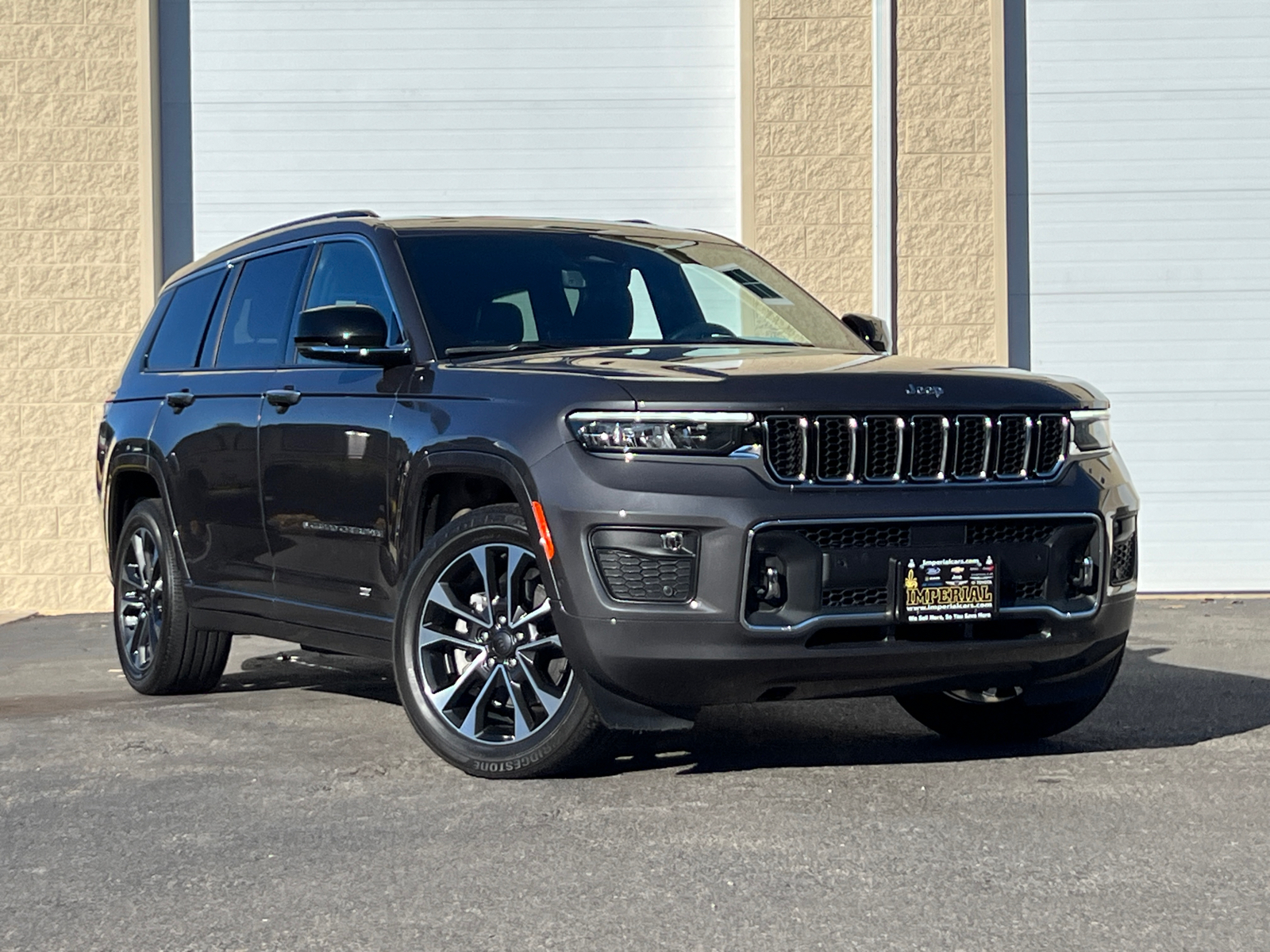 2022 Jeep Grand Cherokee L Overland 1