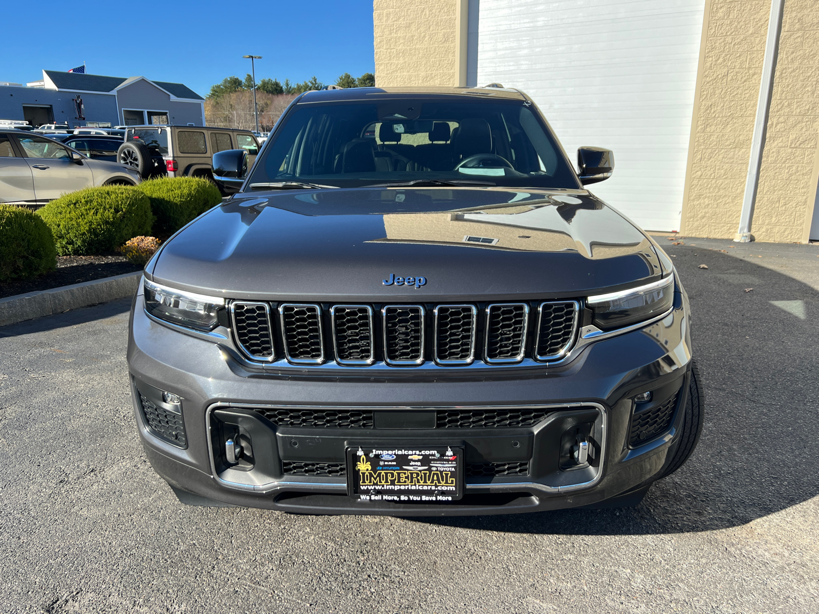 2022 Jeep Grand Cherokee L Overland 3