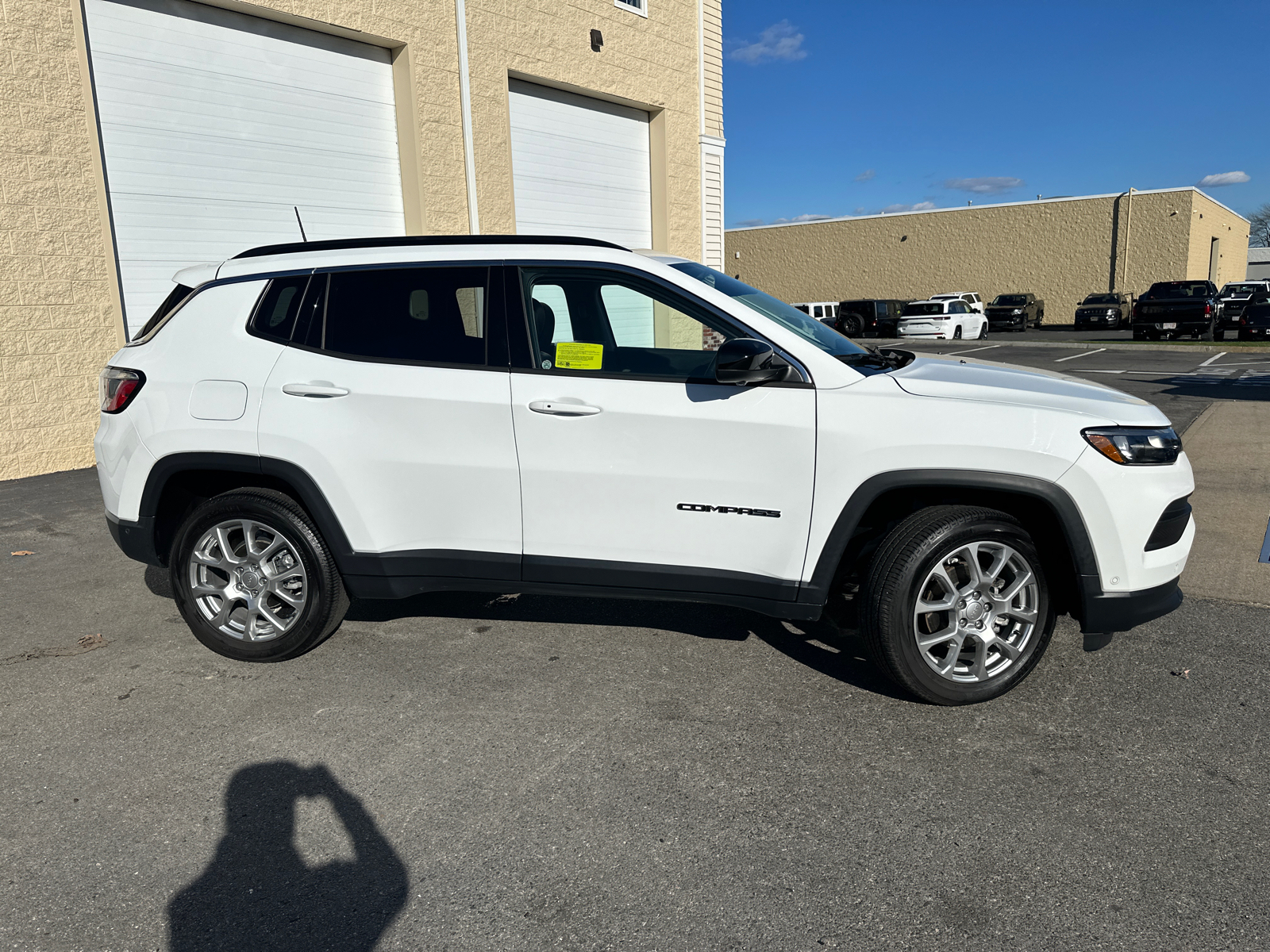 2022 Jeep Compass Latitude Lux 11