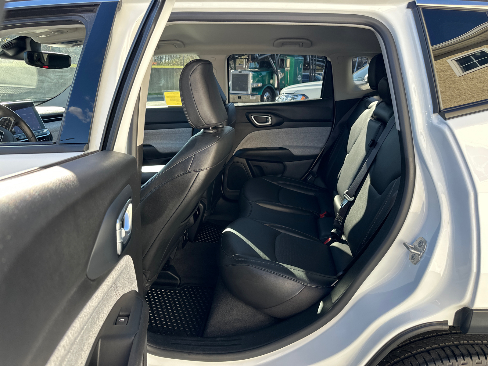 2022 Jeep Compass Latitude Lux 13