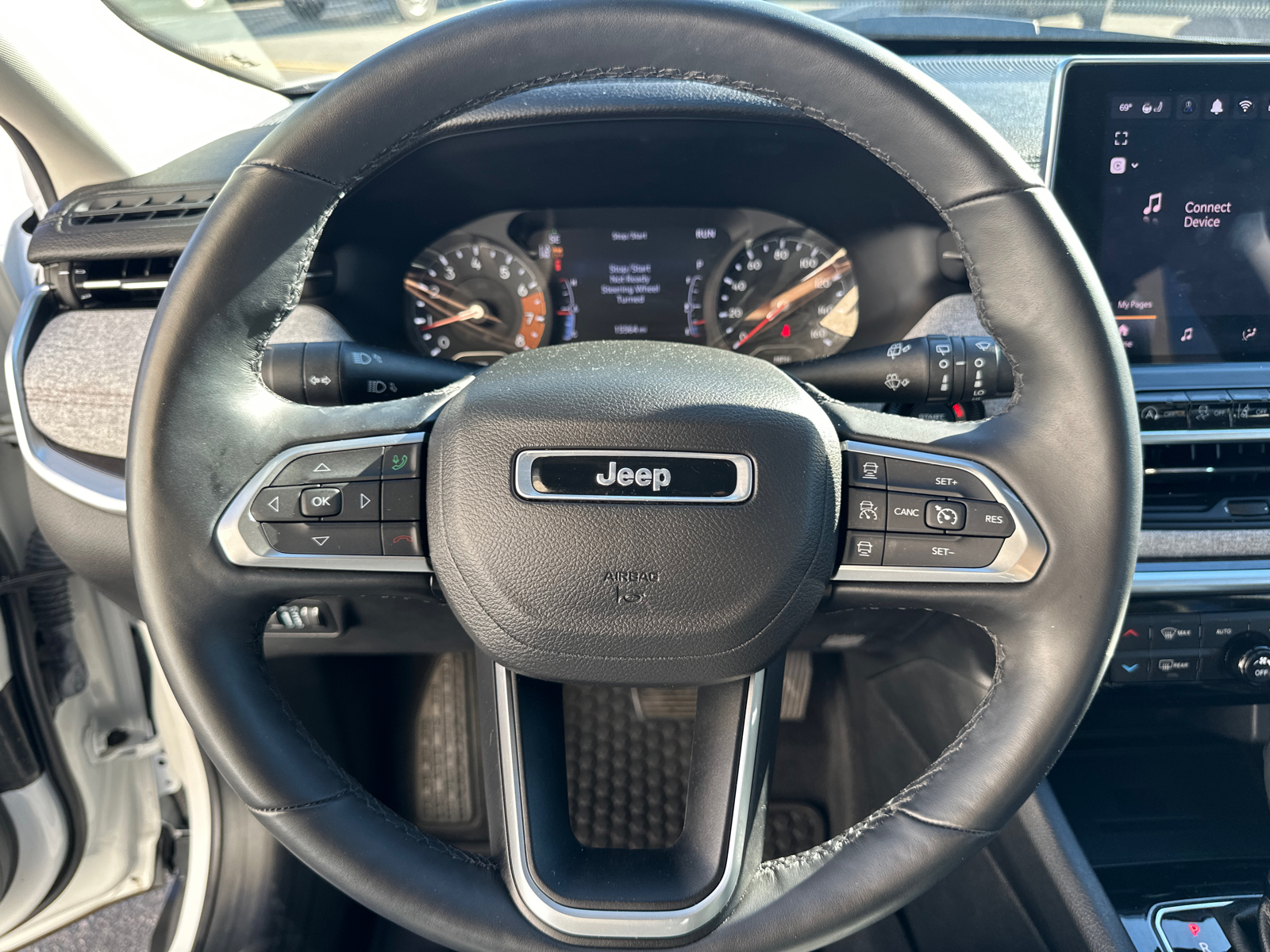 2022 Jeep Compass Latitude Lux 23