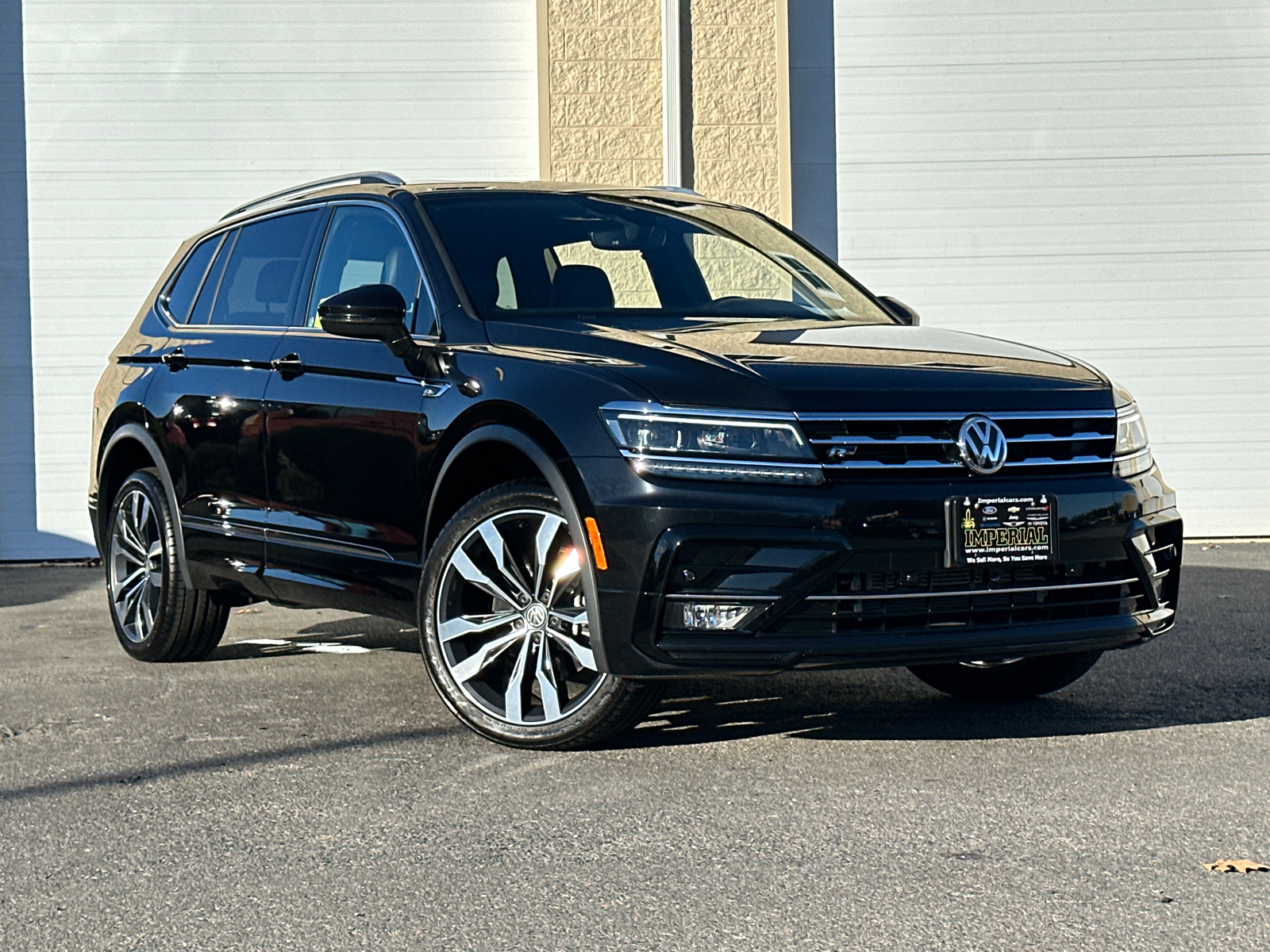 2021 Volkswagen Tiguan 2.0T SEL Premium R-Line 1