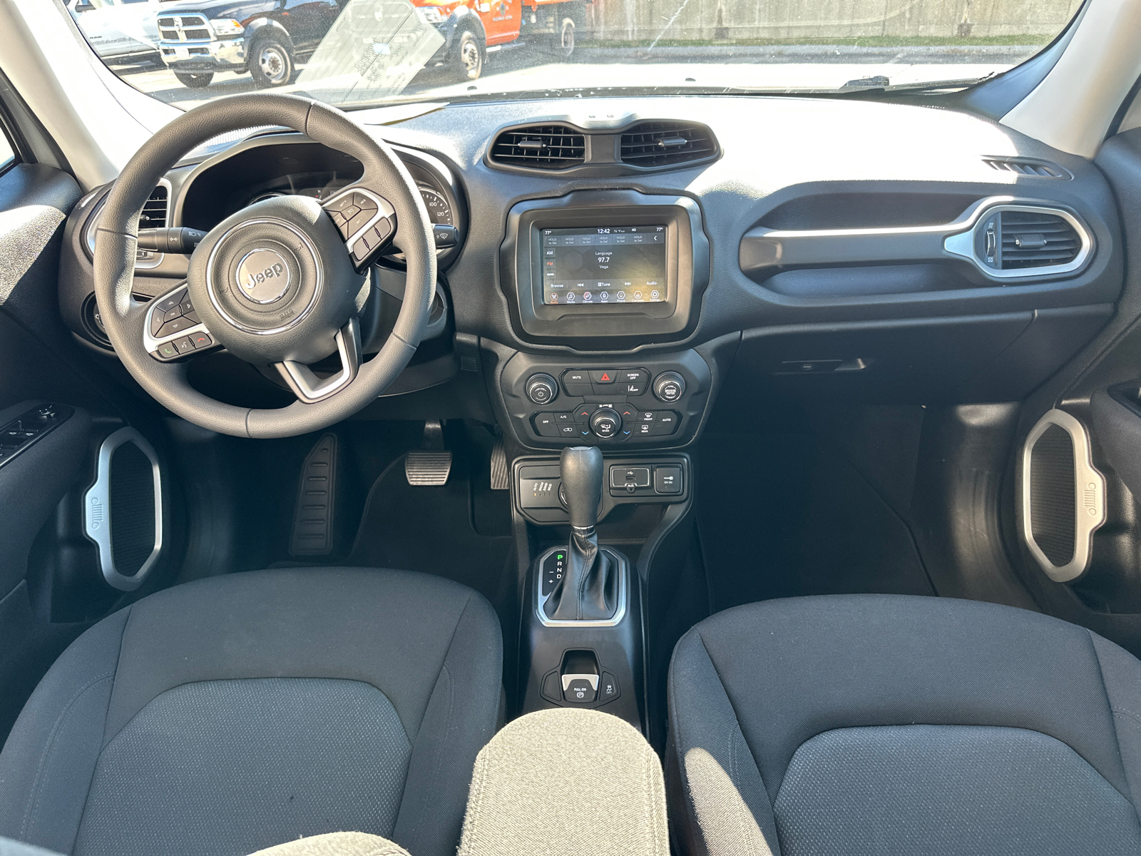 2021 Jeep Renegade Sport 14