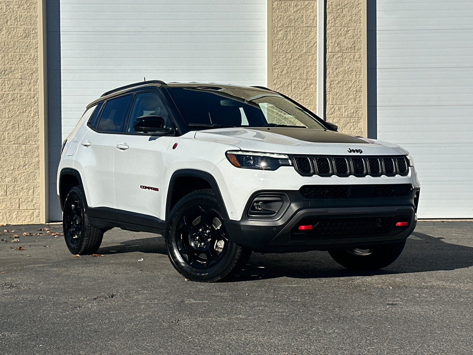 2023 Jeep Compass Trailhawk 1