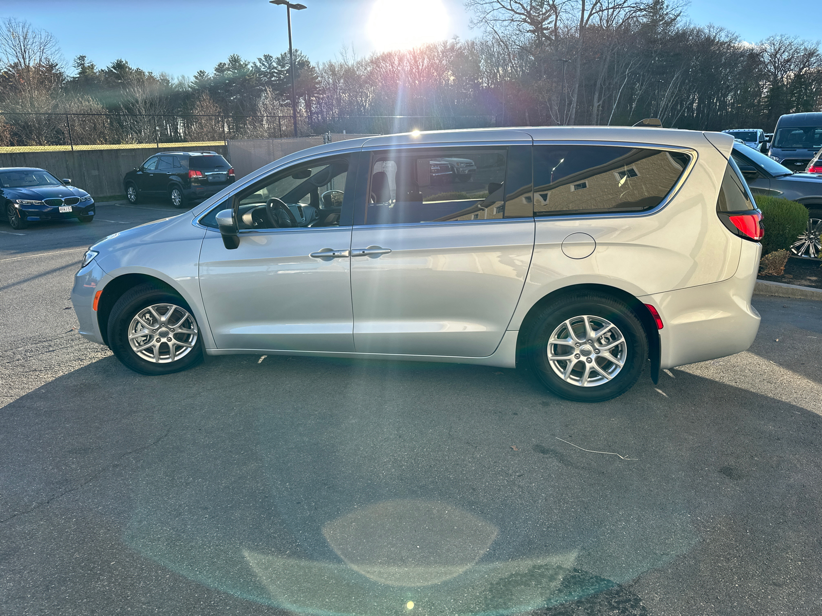 2023 Chrysler Pacifica Touring 5