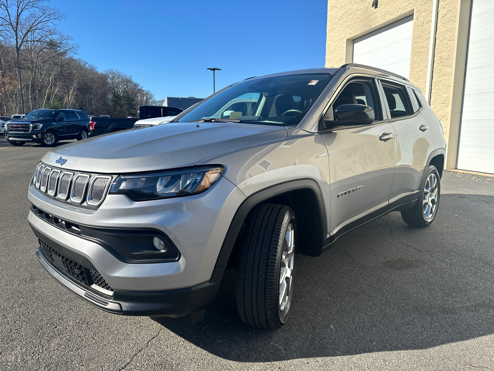 2022 Jeep Compass Latitude Lux 4