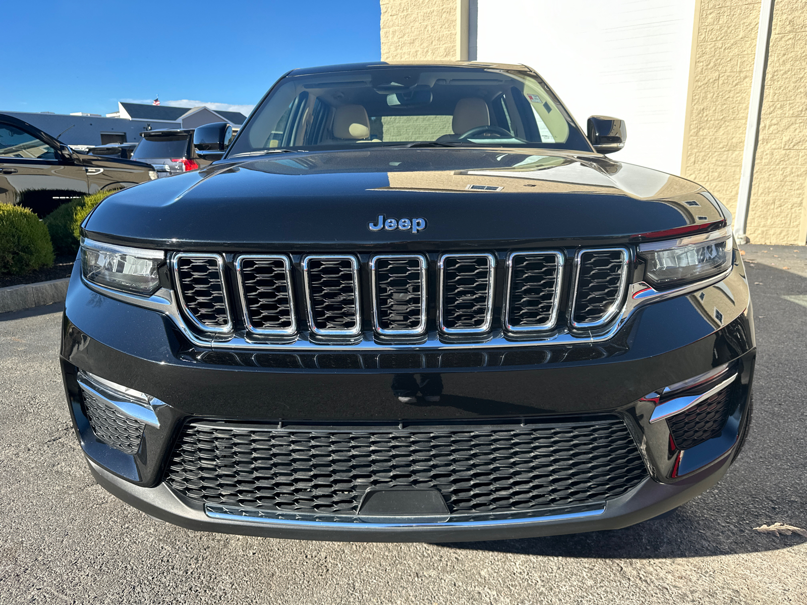 2022 Jeep Grand Cherokee Limited 3