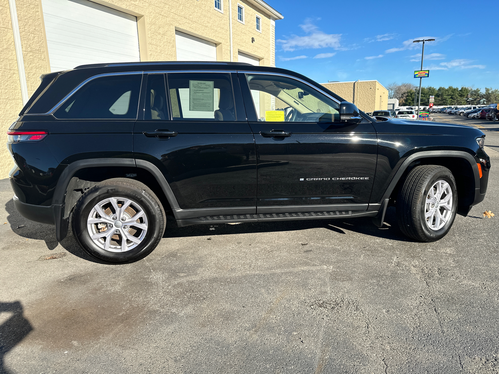 2022 Jeep Grand Cherokee Limited 13