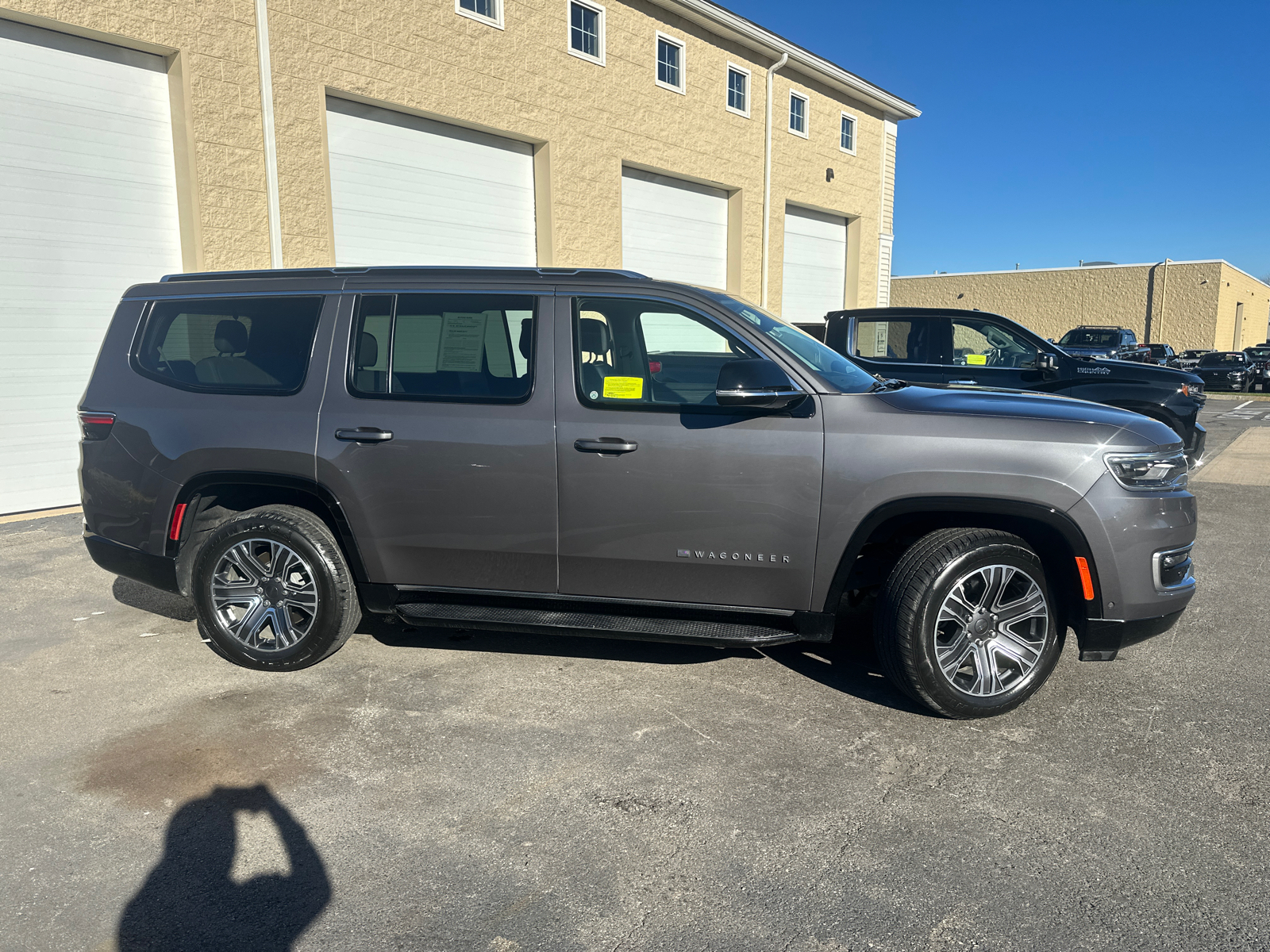 2023 Jeep Wagoneer Series II 11