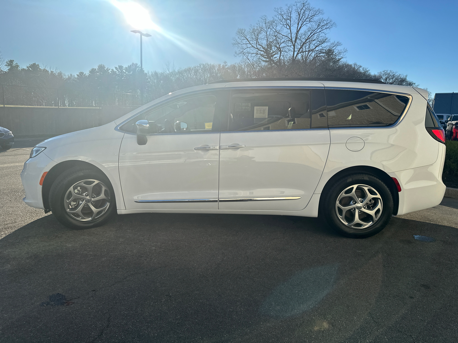 2023 Chrysler Pacifica Limited 5