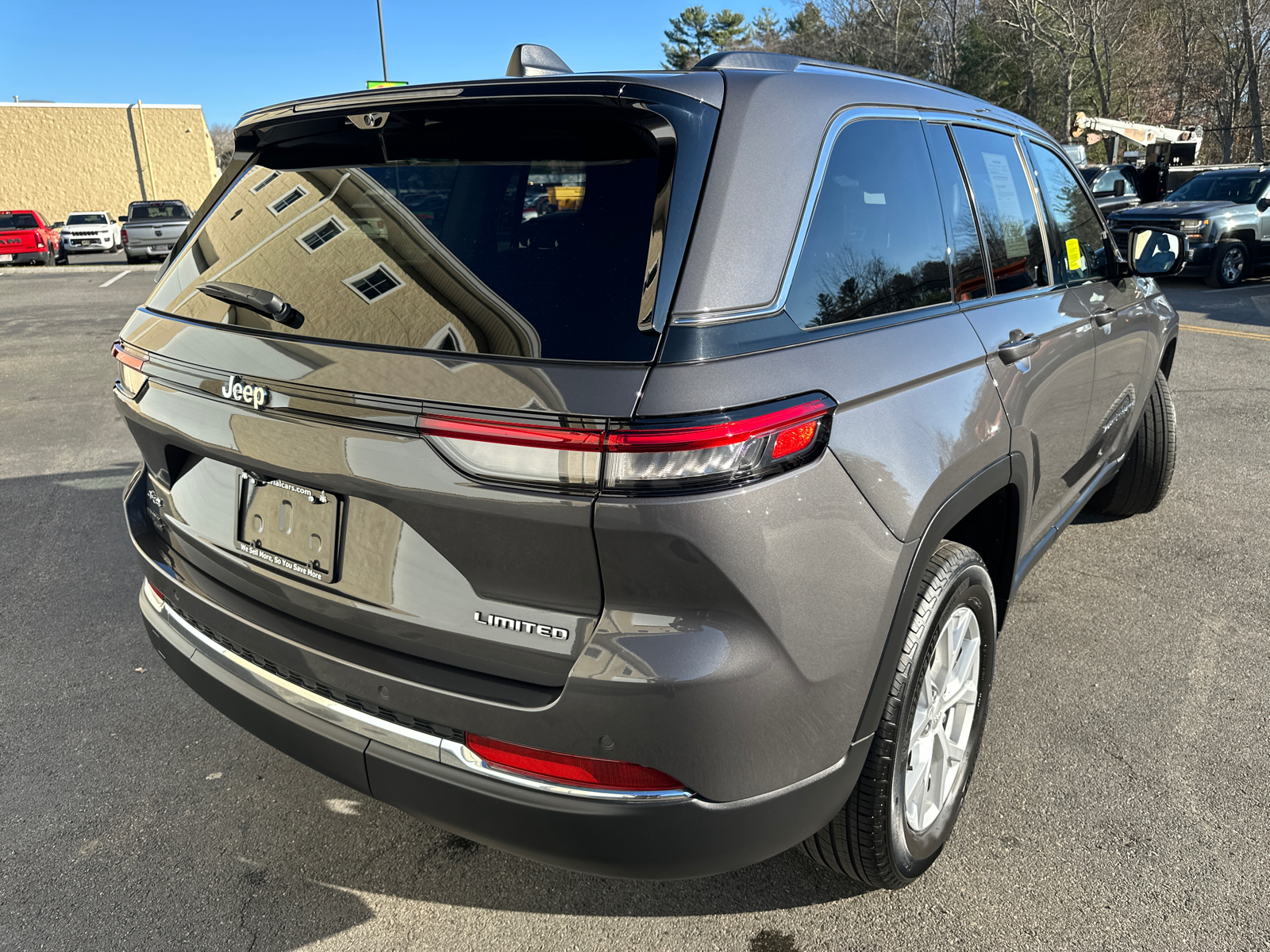 2023 Jeep Grand Cherokee Limited 13