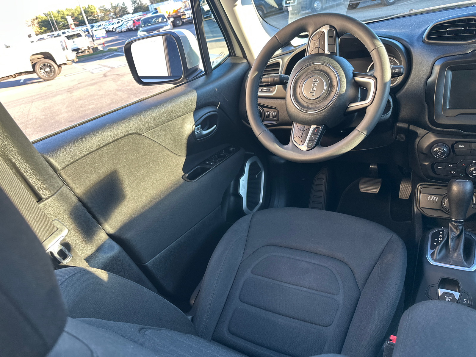 2021 Jeep Renegade Latitude 16