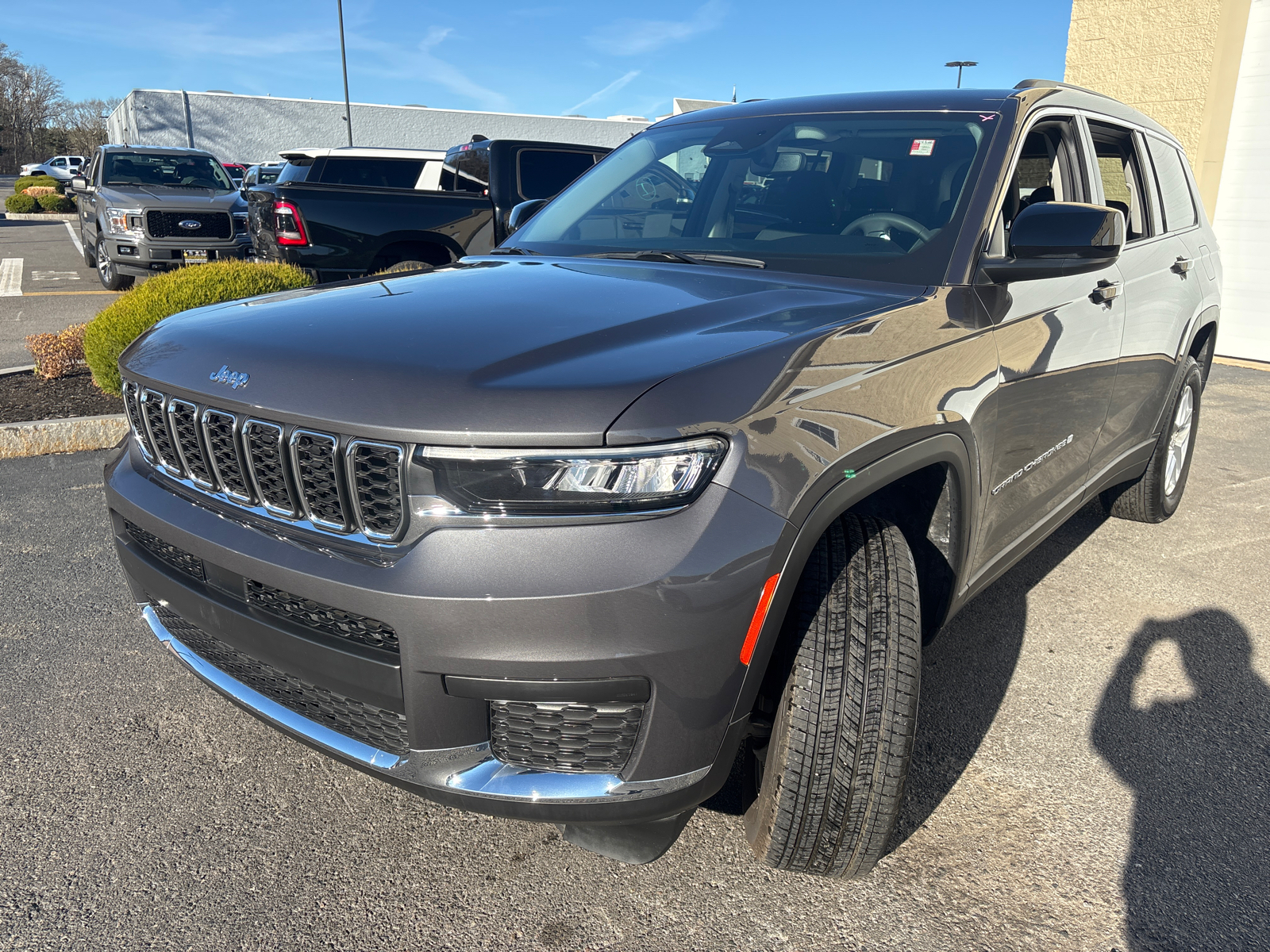 2023 Jeep Grand Cherokee L Laredo 4