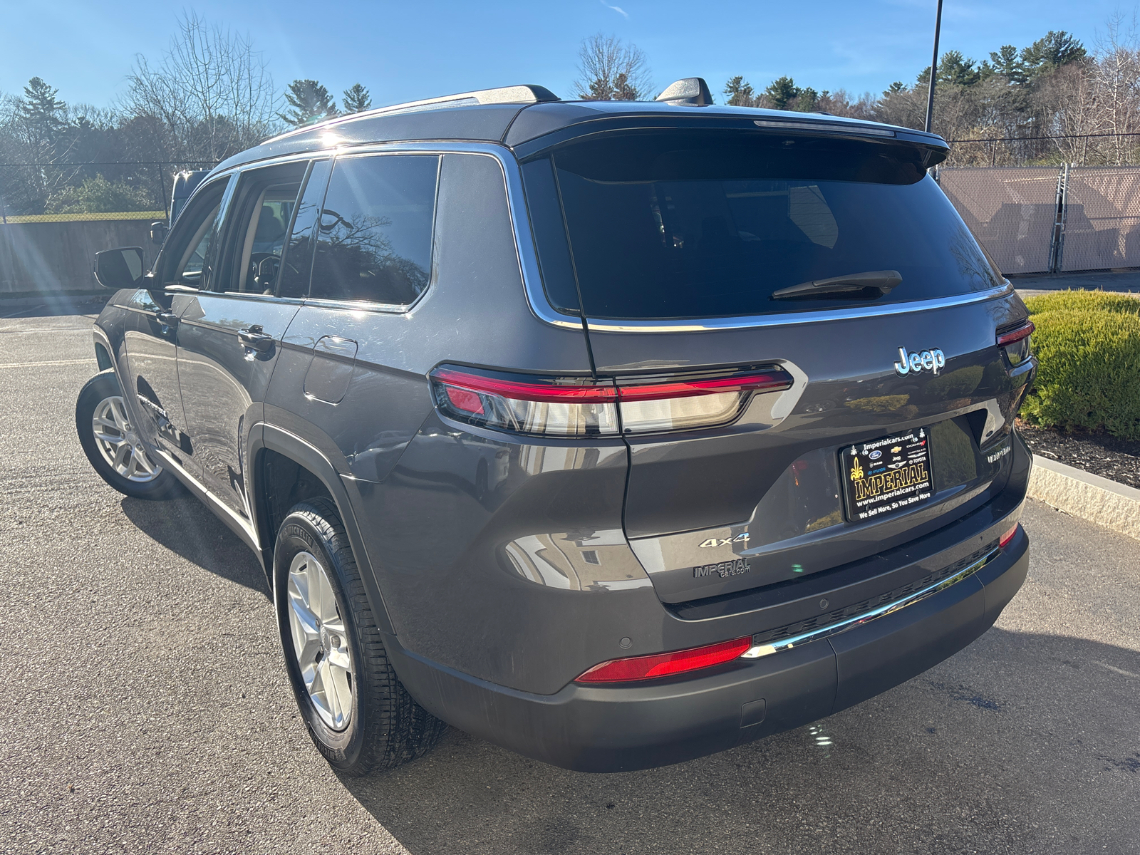 2023 Jeep Grand Cherokee L Laredo 7