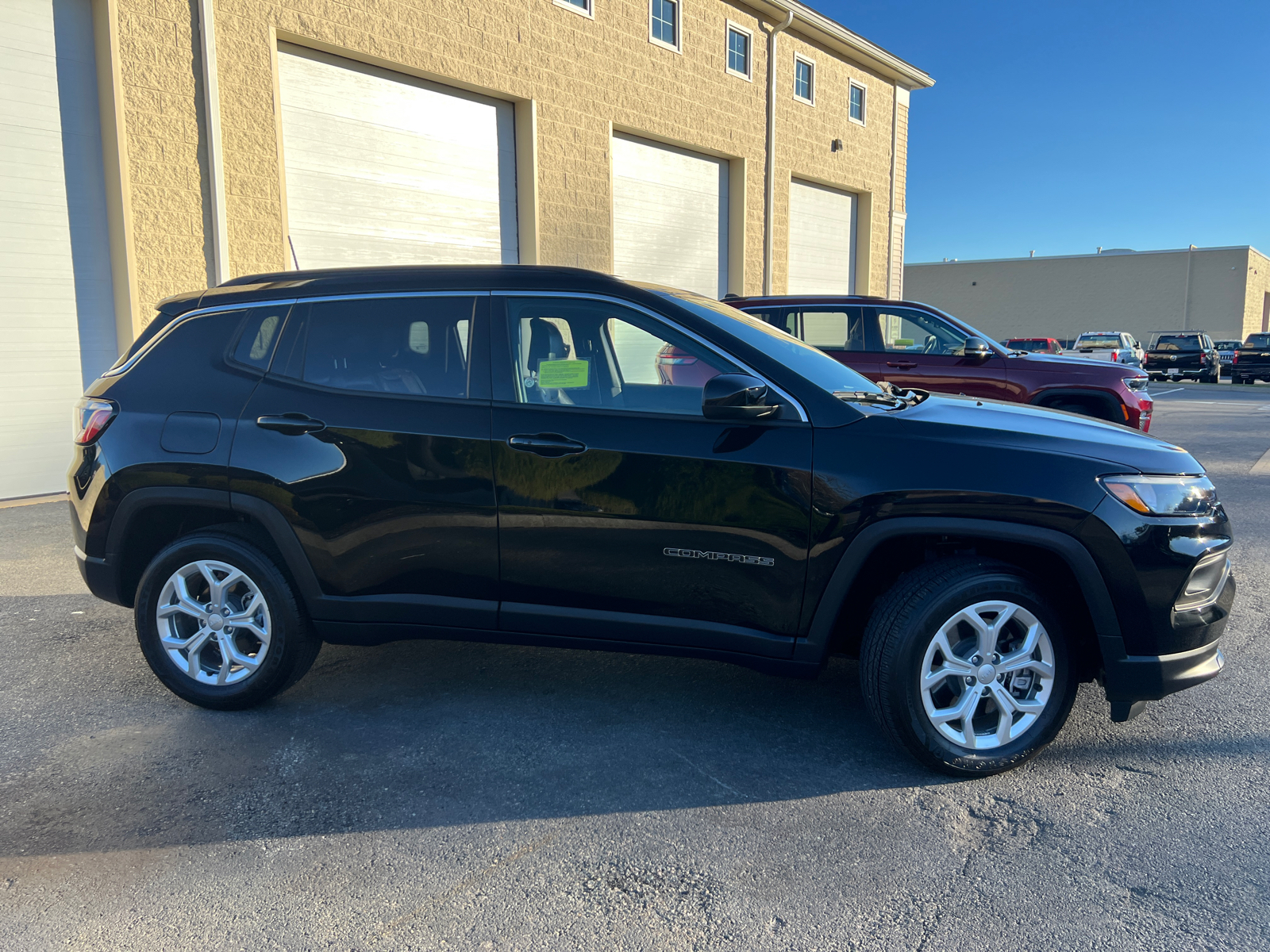 2024 Jeep Compass Latitude 12