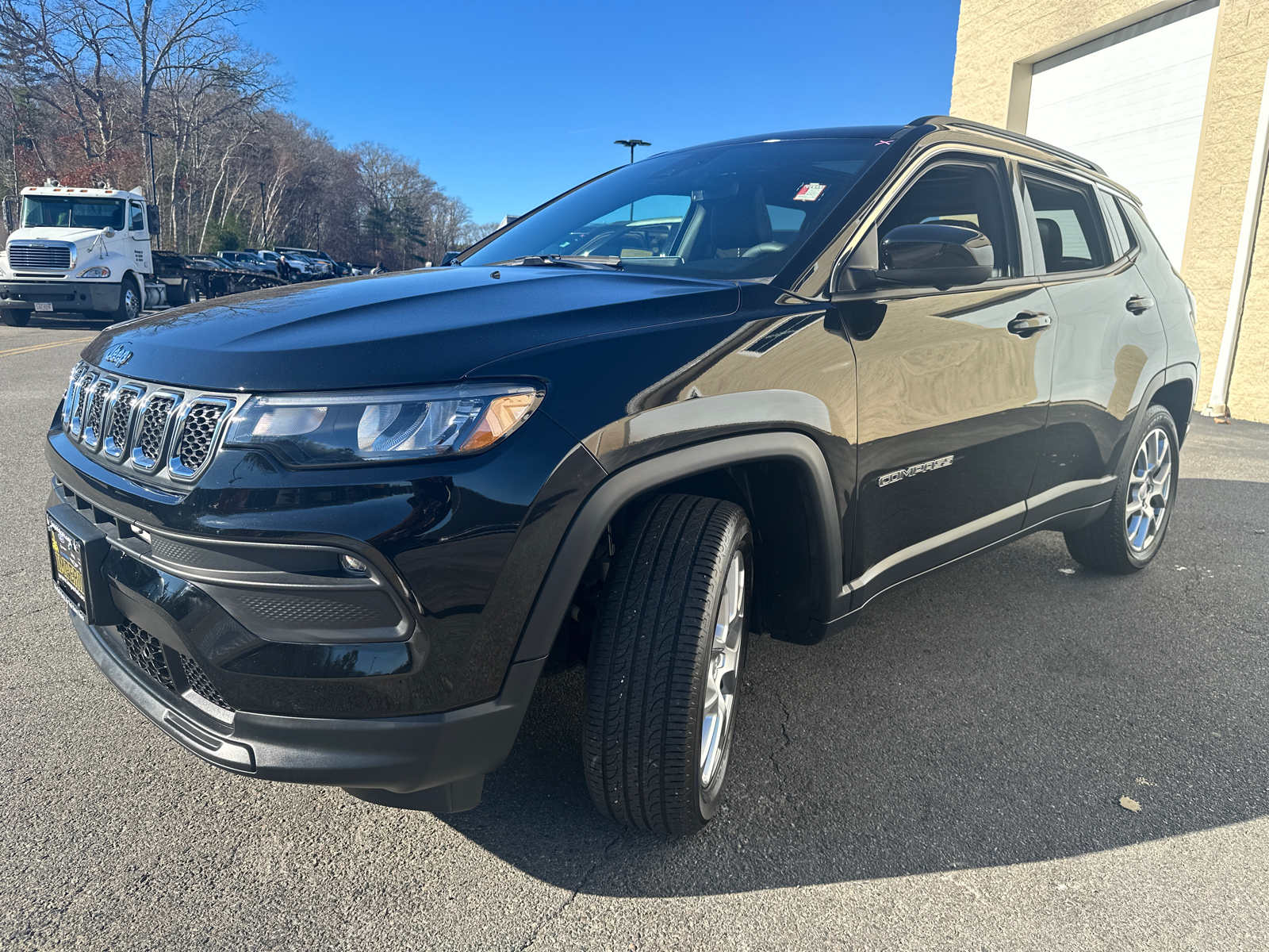 2023 Jeep Compass Latitude Lux 4