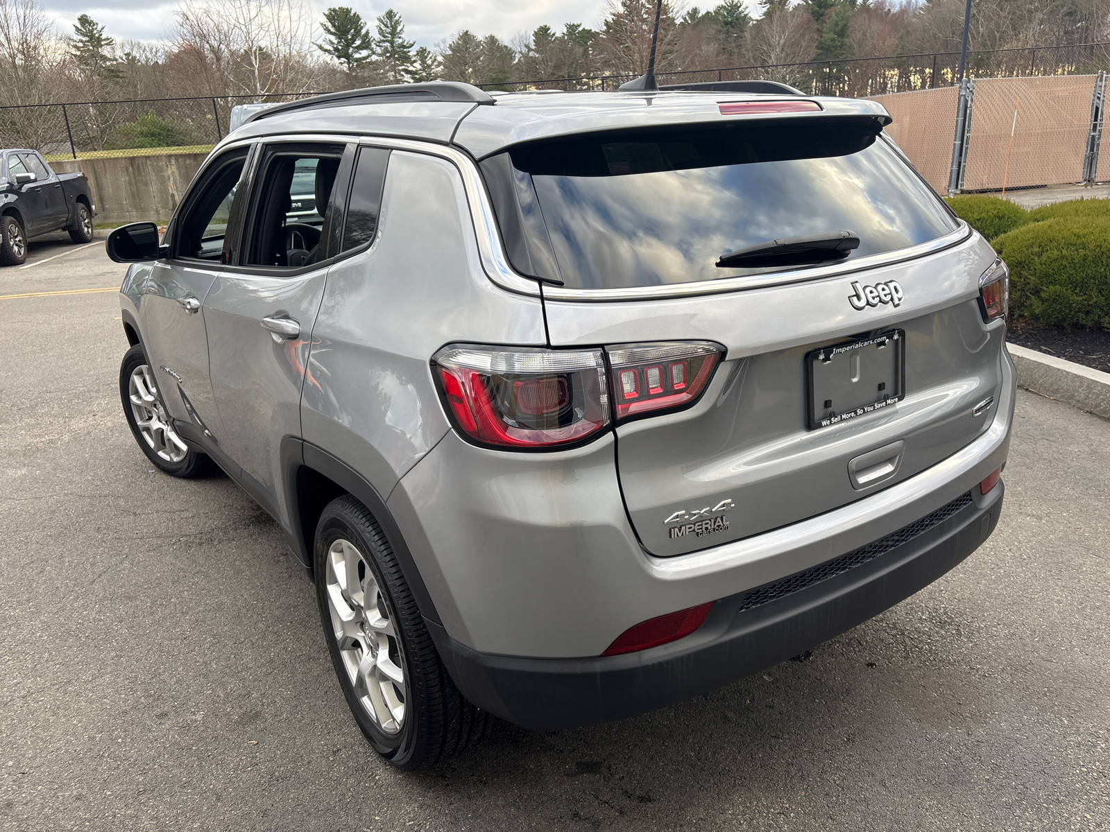 2023 Jeep Compass Latitude Lux 7