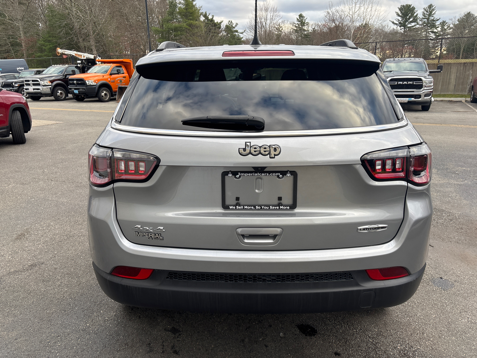 2023 Jeep Compass Latitude Lux 8