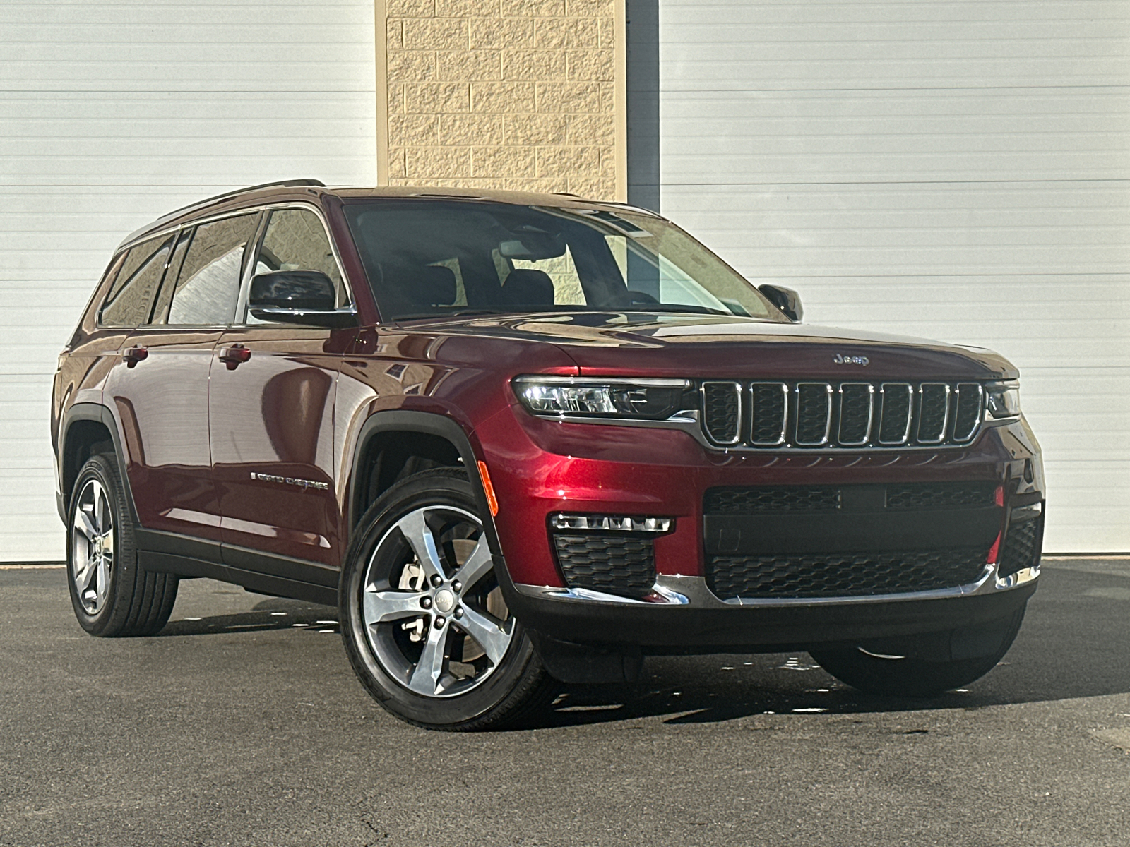 2022 Jeep Grand Cherokee L Limited 1