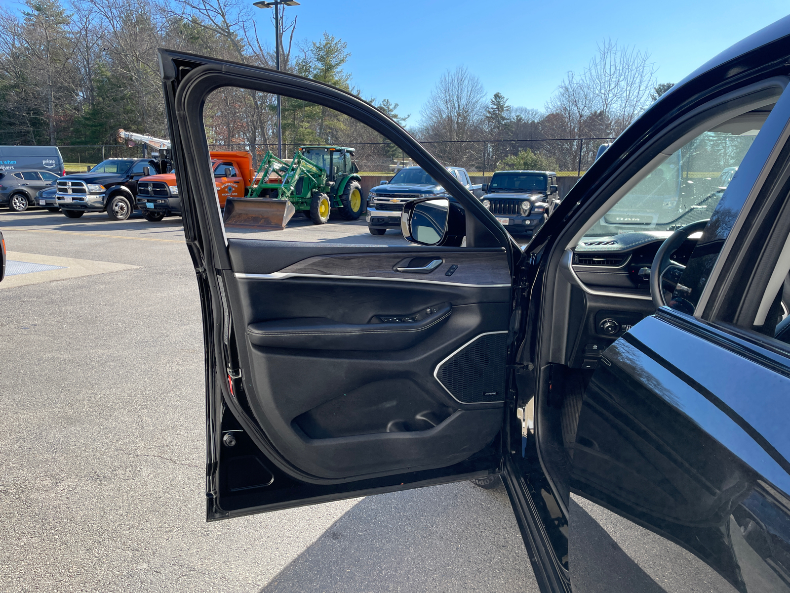 2021 Jeep Grand Cherokee L Limited 24