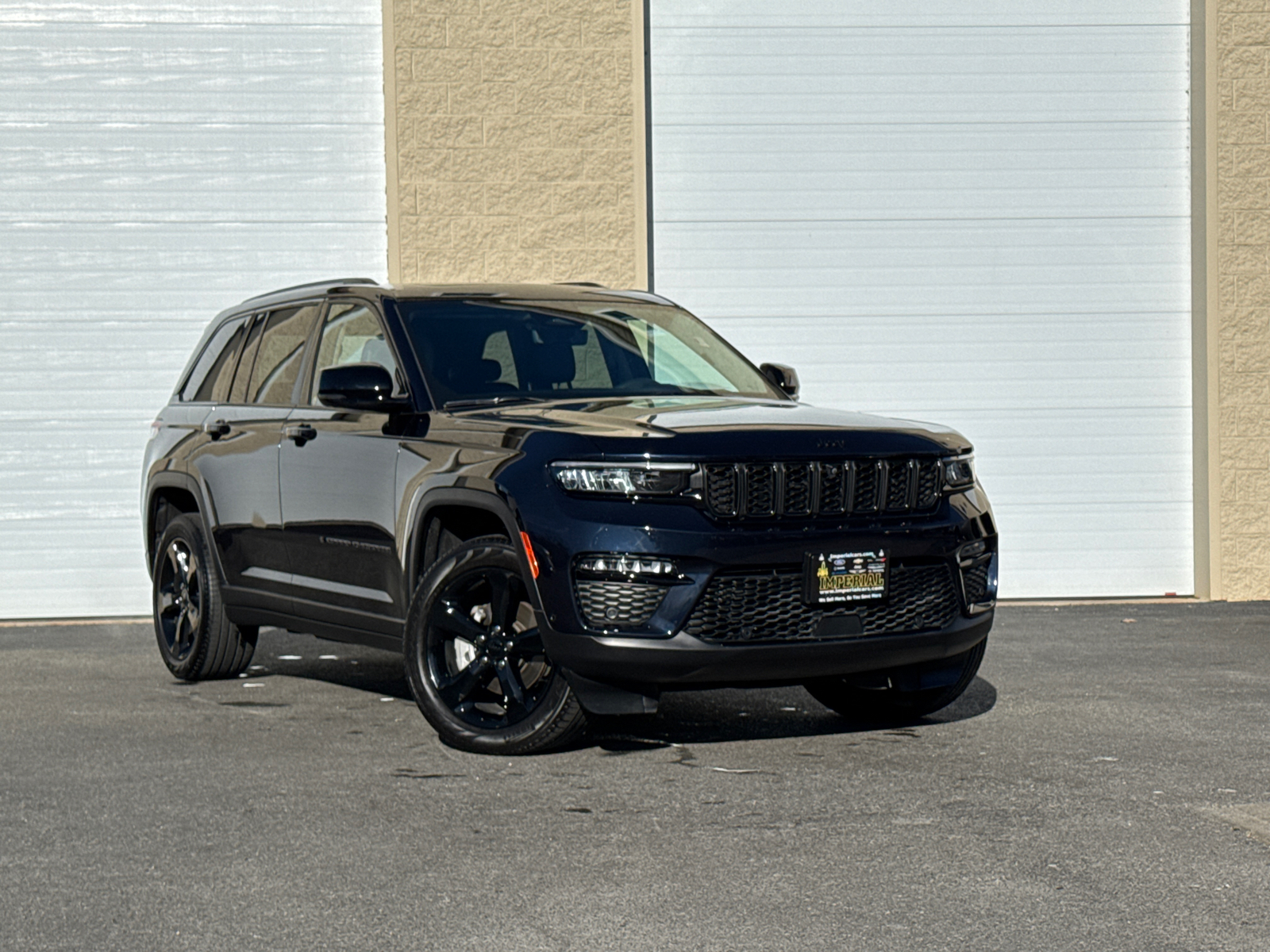 2023 Jeep Grand Cherokee Limited 1