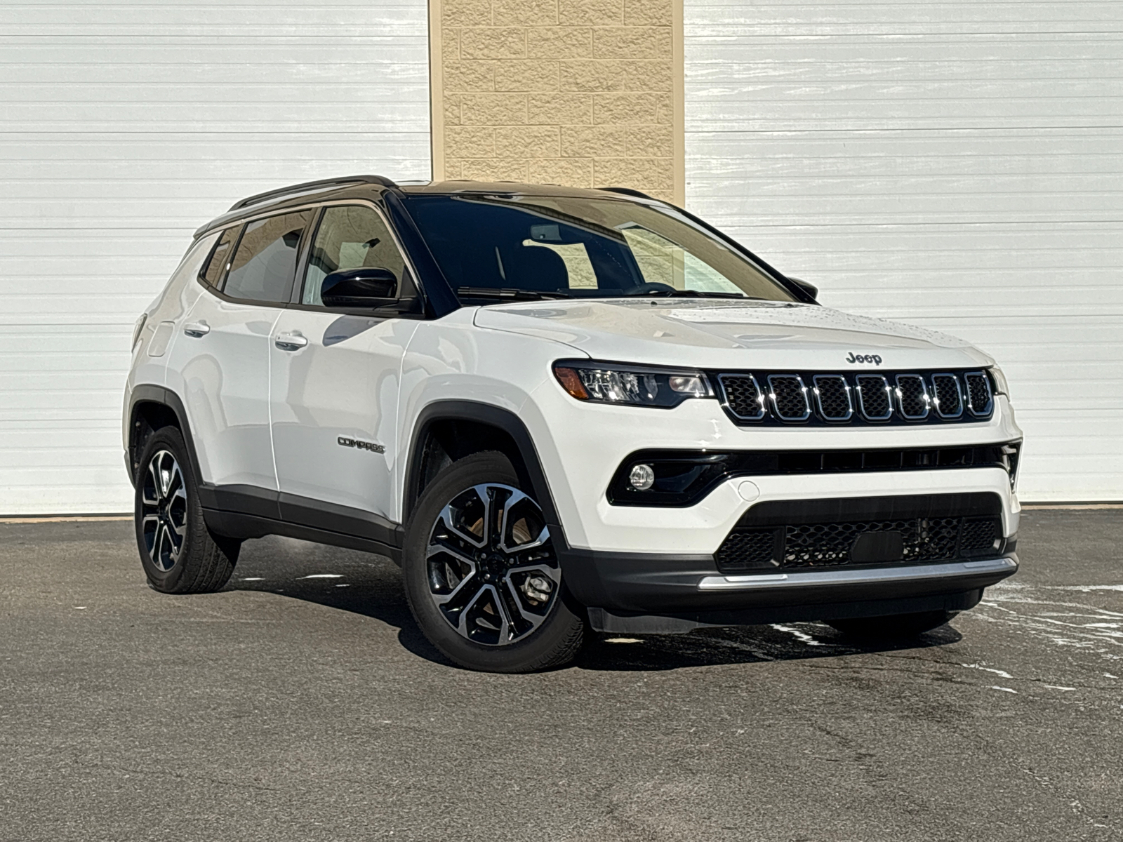 2023 Jeep Compass Limited 1