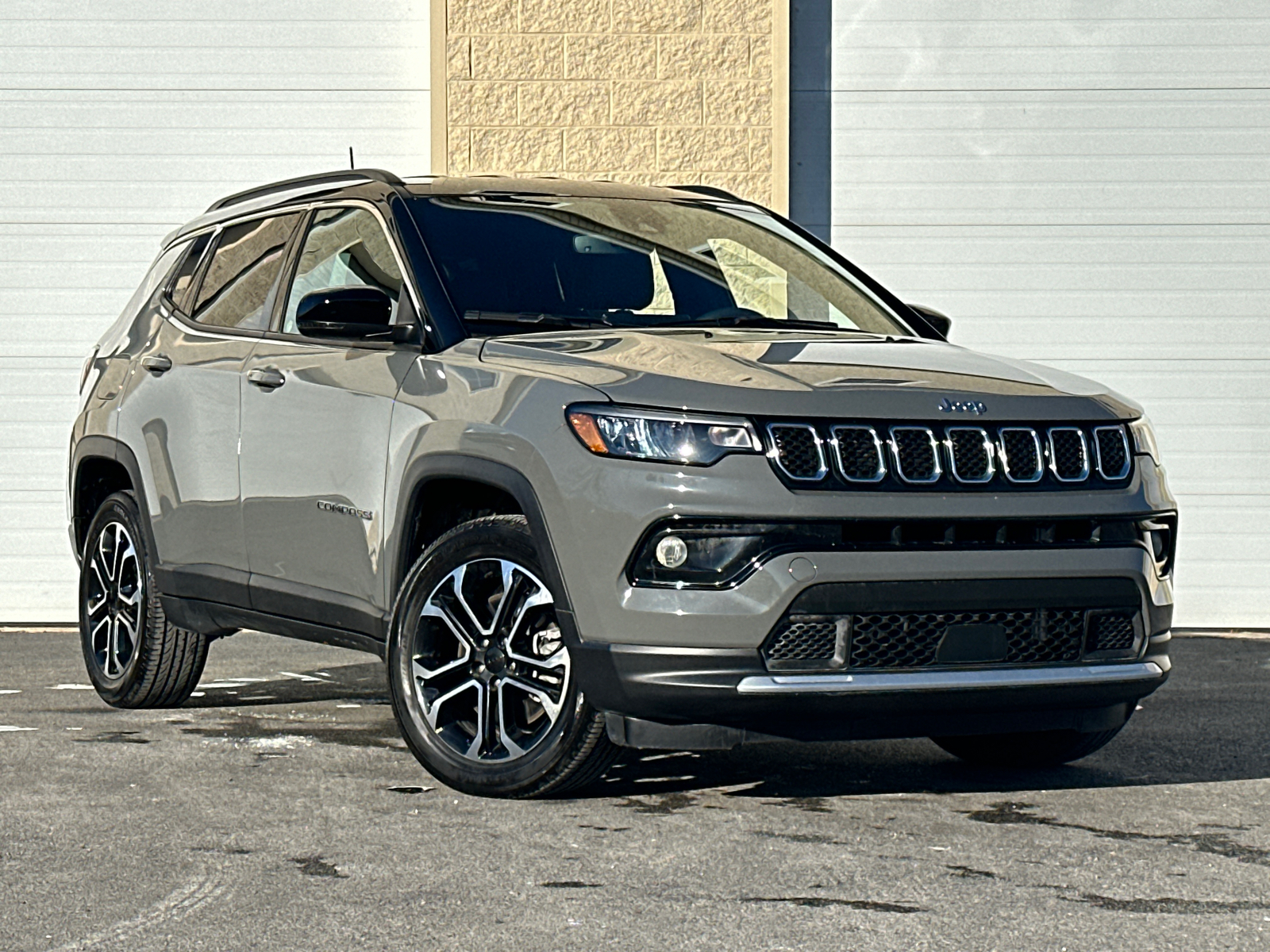 2023 Jeep Compass Limited 2