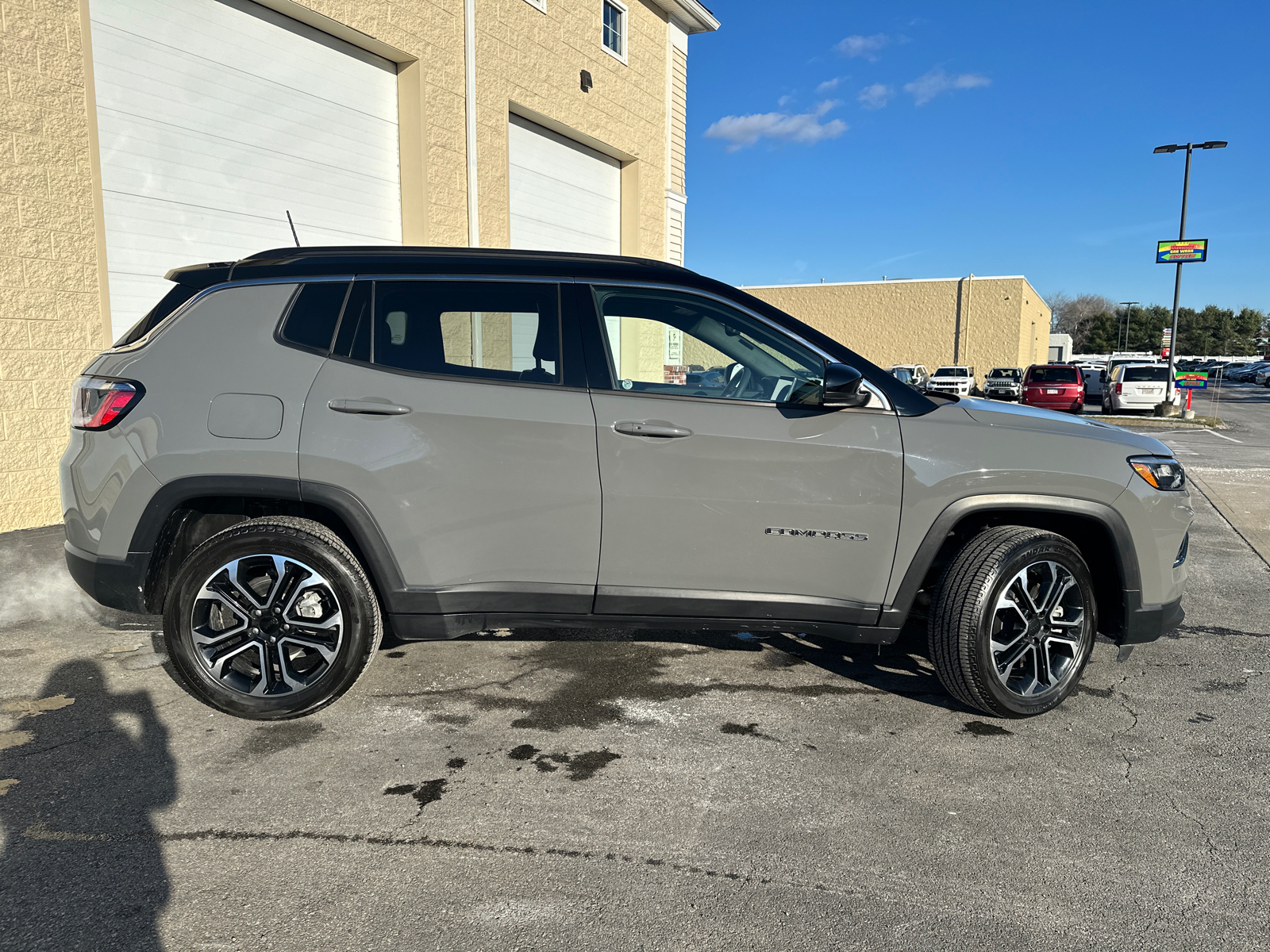 2023 Jeep Compass Limited 11