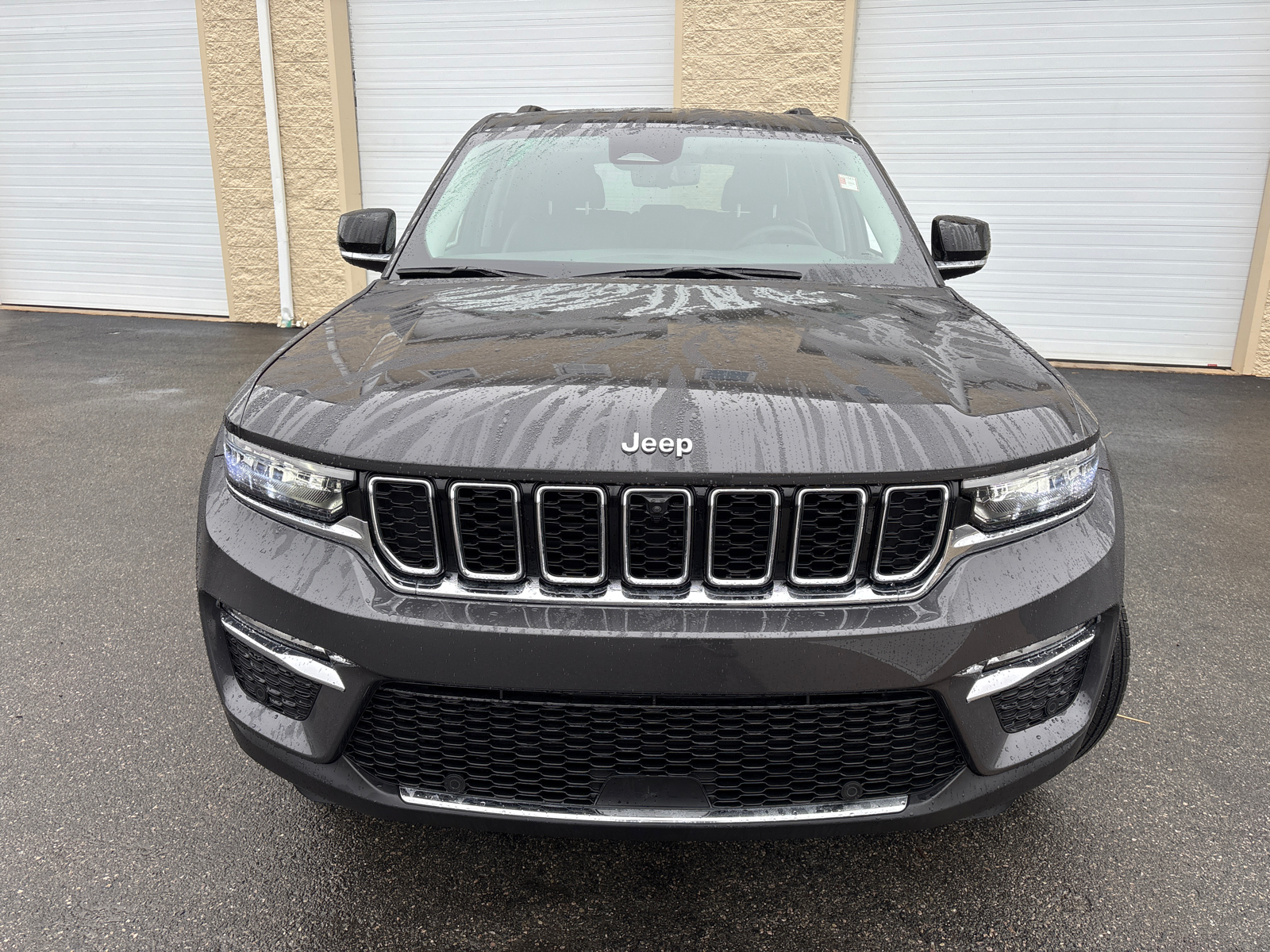 2023 Jeep Grand Cherokee Limited 3