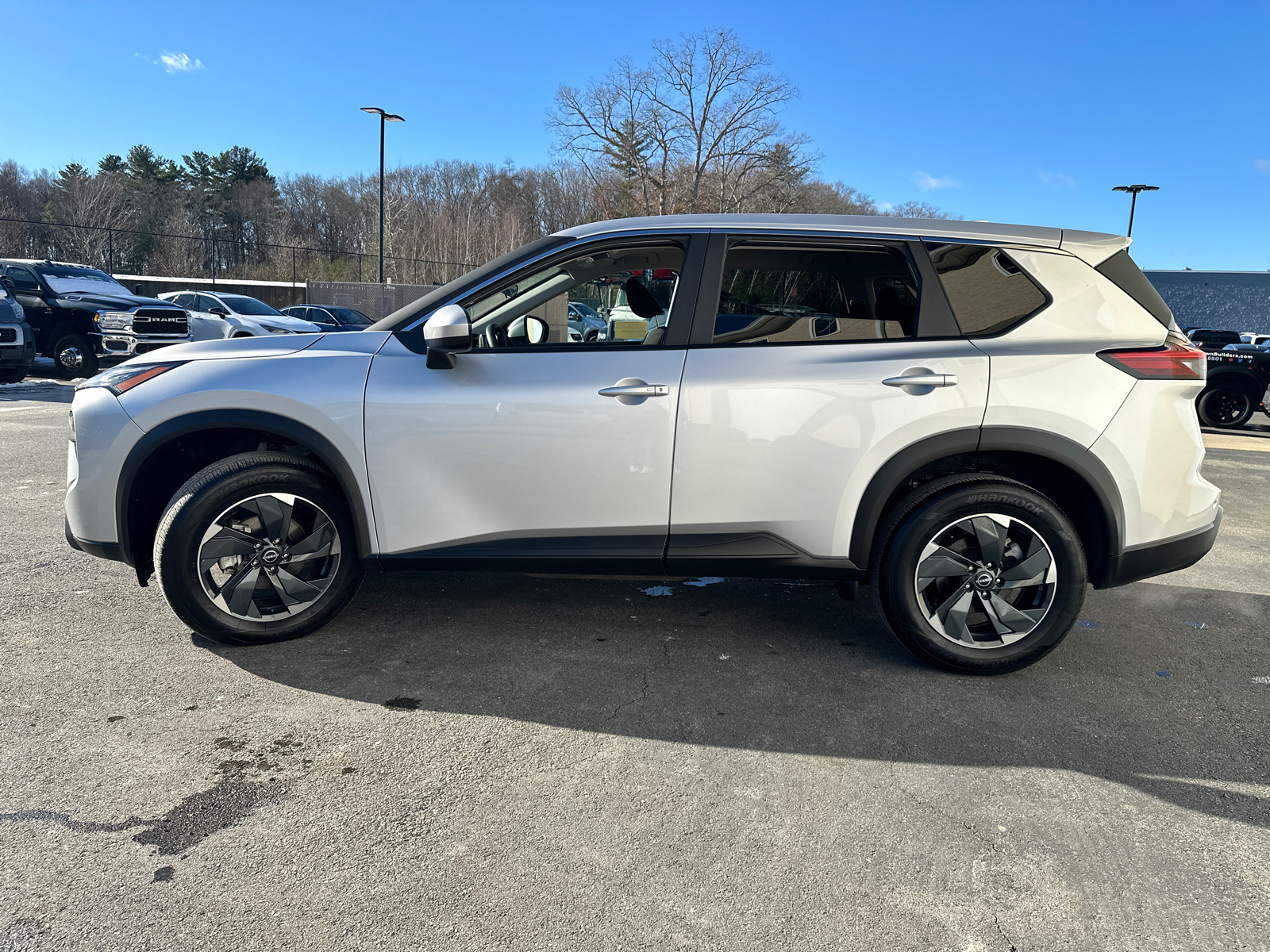 2024 Nissan Rogue SV 5