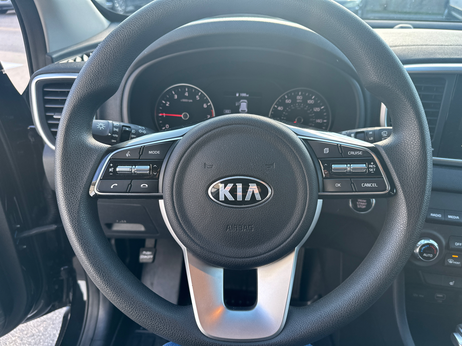 2022 Kia Sportage LX 22