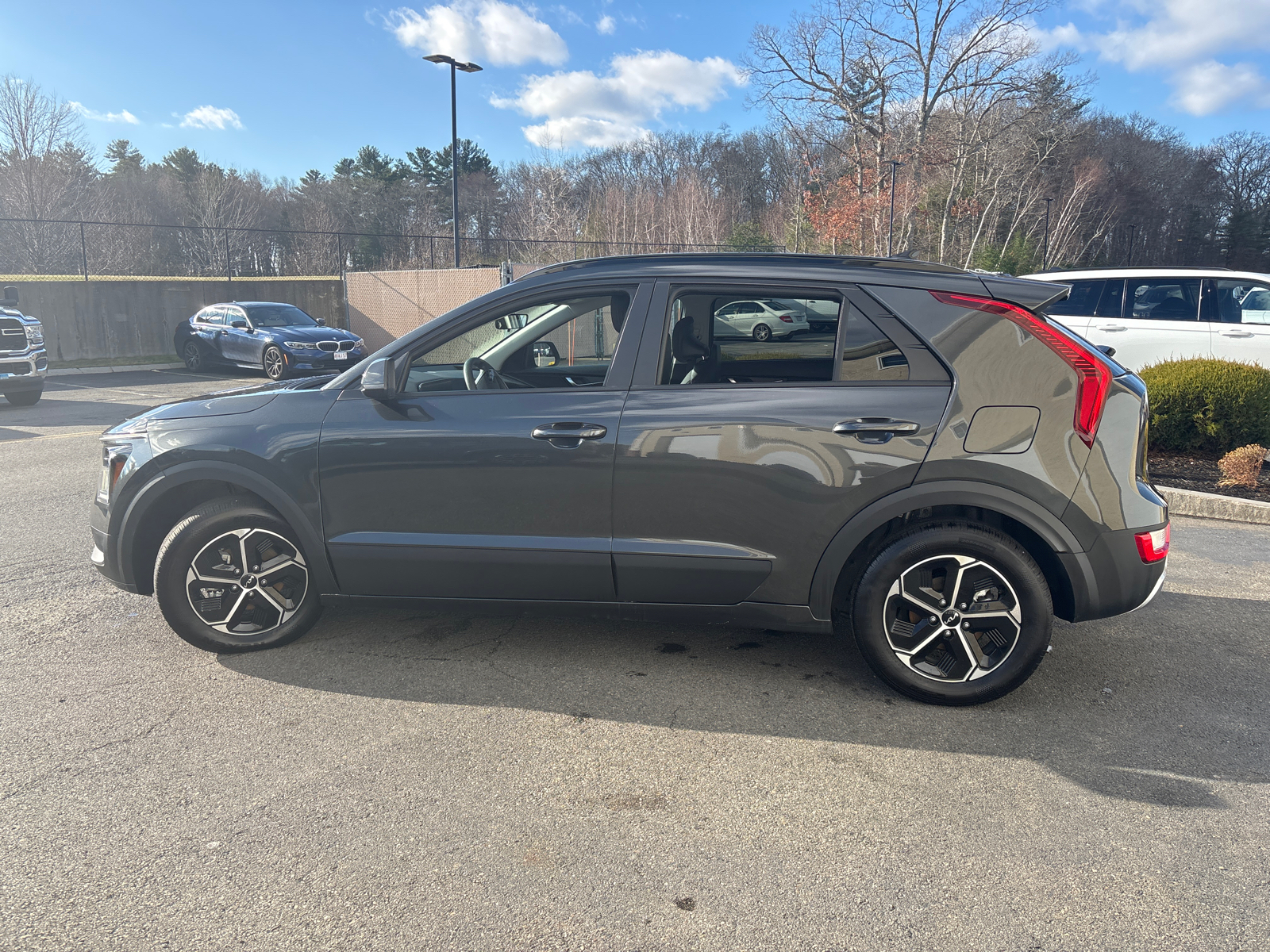 2023 Kia Niro LX 5