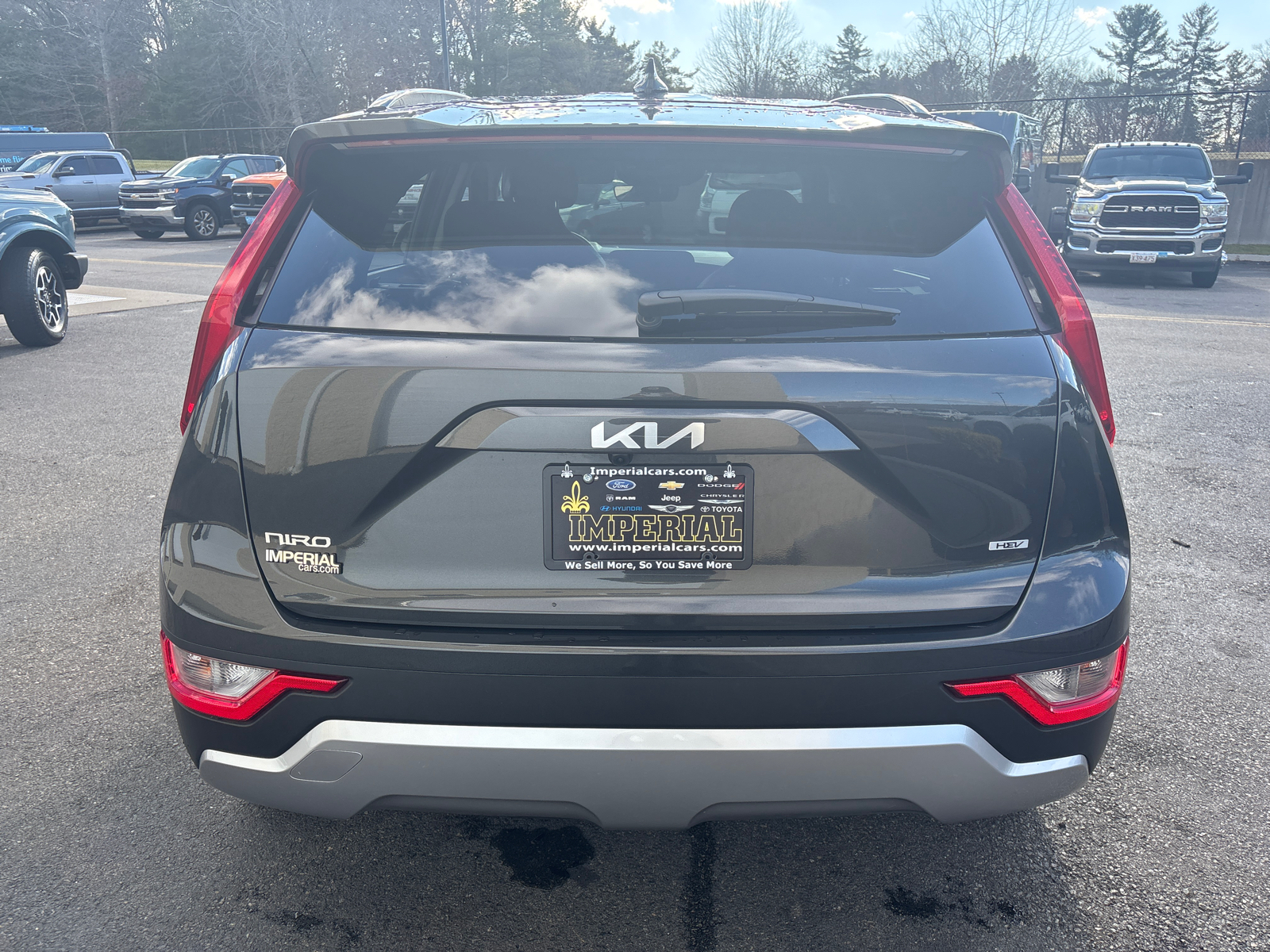 2023 Kia Niro LX 8