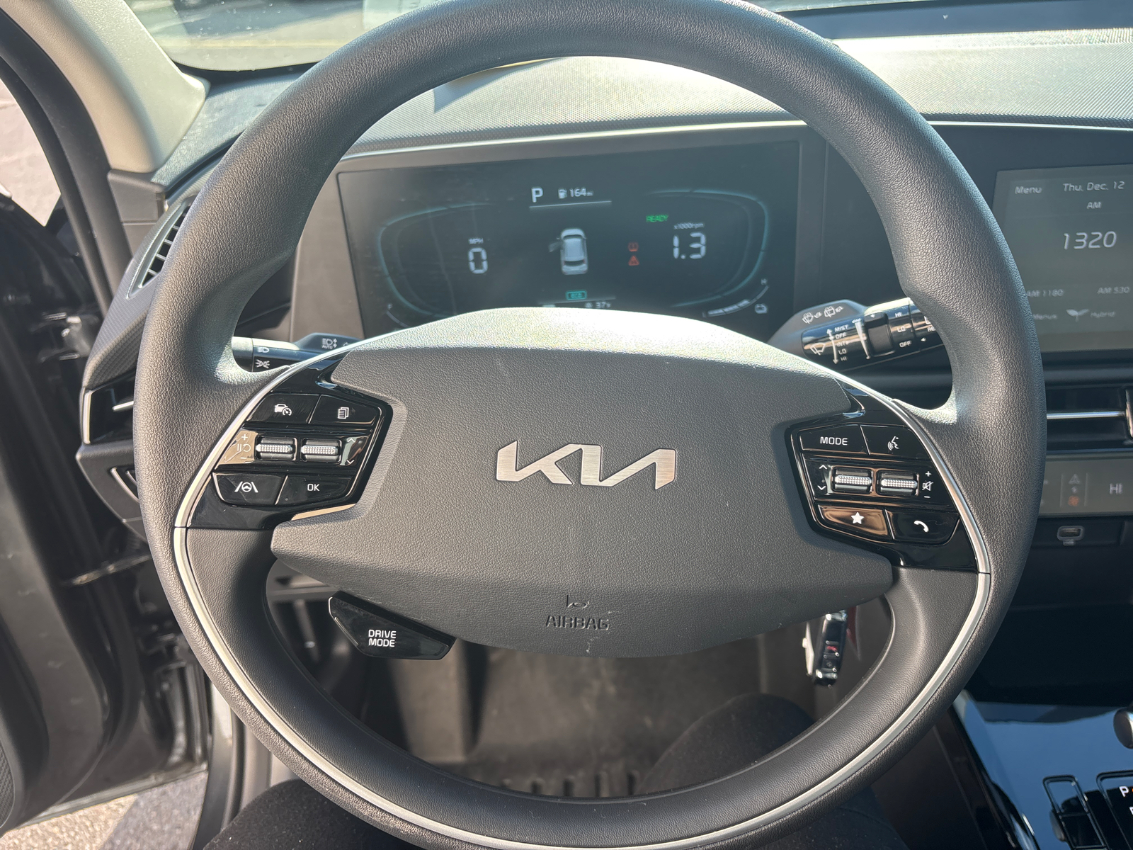 2023 Kia Niro LX 21