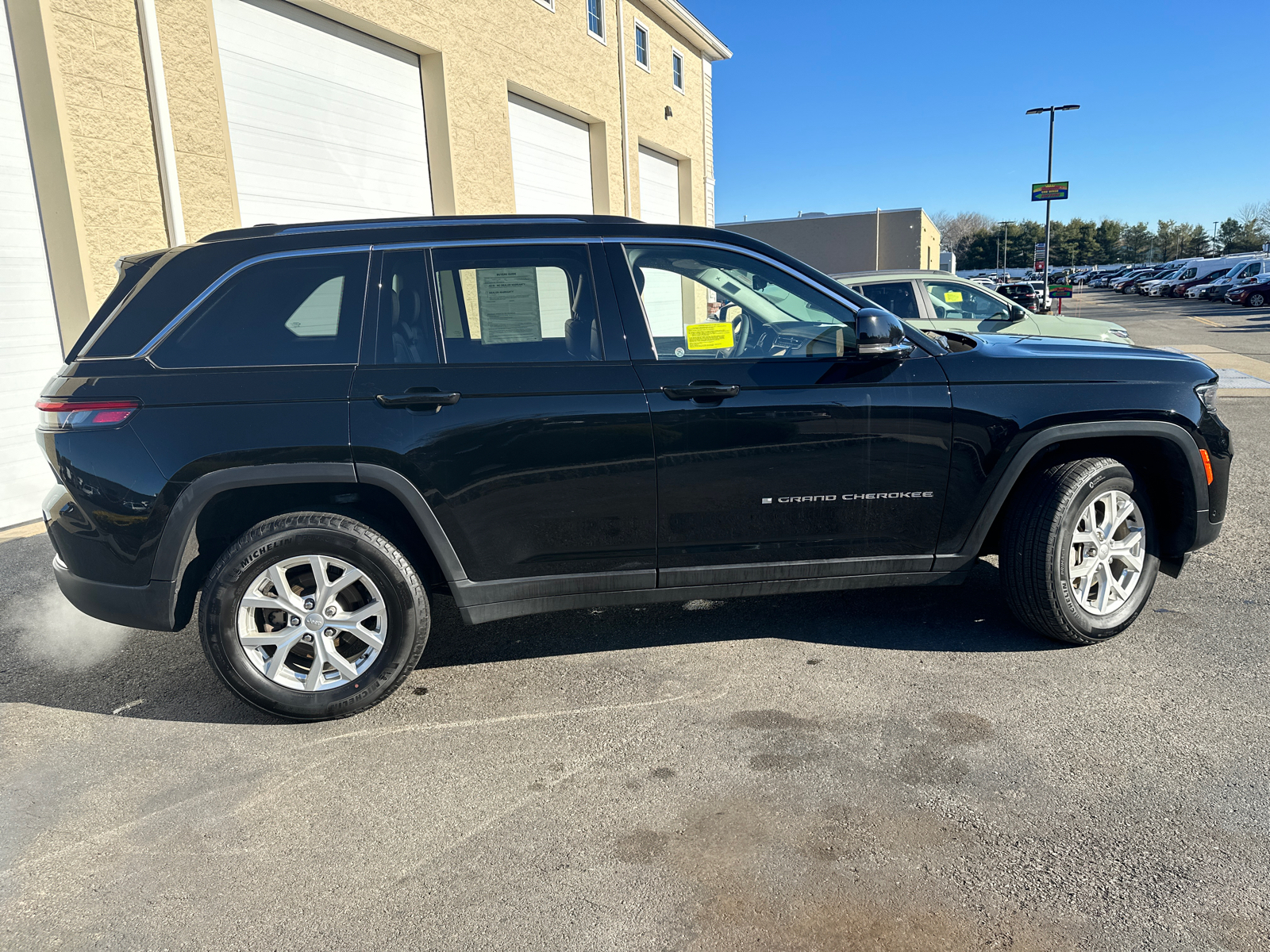 2023 Jeep Grand Cherokee Limited 11